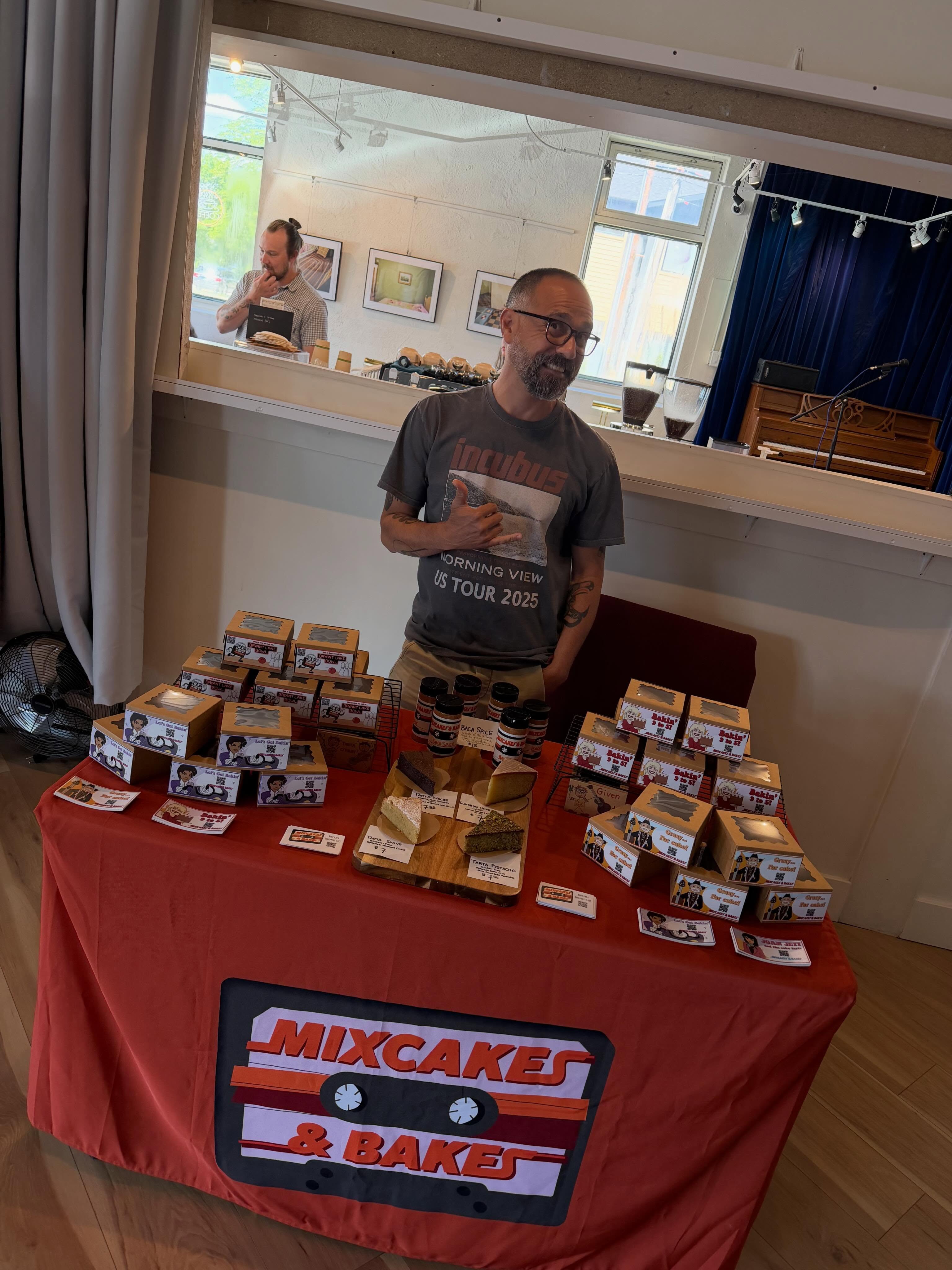 Here we go! First Pop Up at Showtime & Coffee.
-Bake It Easy