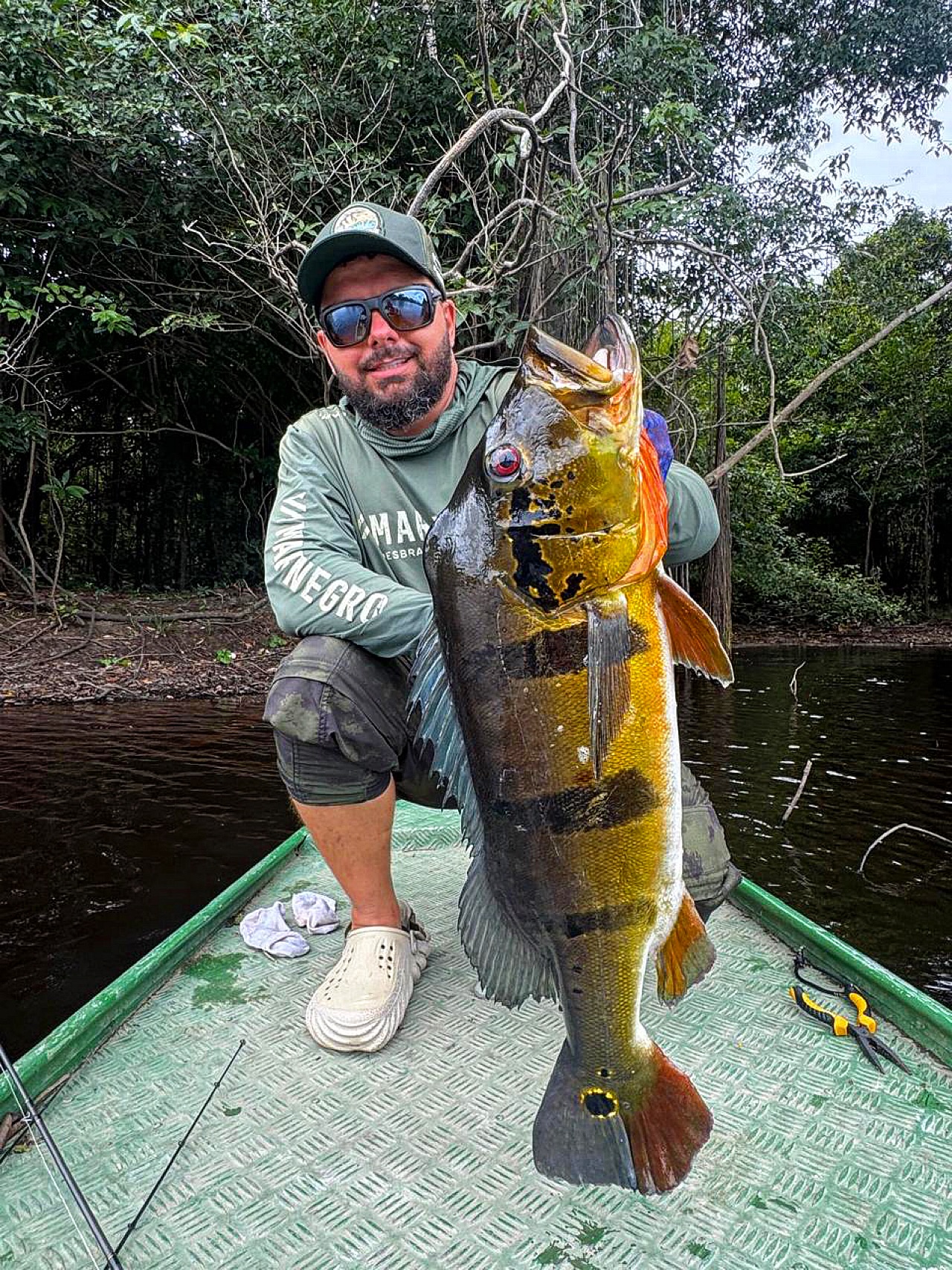 Sextou! 🍻🎣
E a contagem regressiva já começou… Faltam apenas 2 meses para o início da nossa temporada!
Daqui a pouco estaremos novamente vivendo madrugadas na beira do rio, explosões na superfície, histórias compartilhadas entre amigos e aquela emoção que só quem ama a pesca esportiva entende.
A ansiedade já bate por aqui. E por aí, já está com as tralhas separadas? 👊🔥
Temporada 2026 vem aí. Quem vive a pesca sabe: a espera faz parte da aventura.
#PescaEsportiva #Temporada2026 #ContagemRegressiva #TucunaréAçu #PesqueESolte VidaDePescador