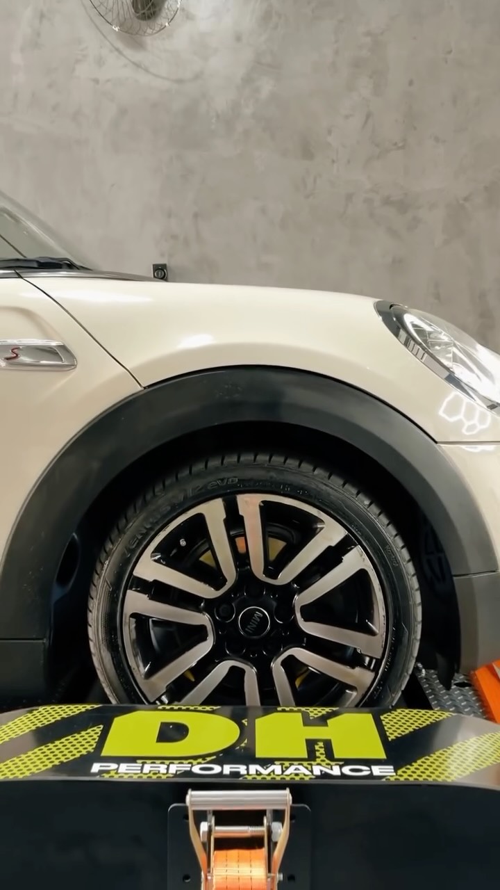 Mais um resultado na Diesel Help! 🚀
Este Mini Cooper chegou com 192 cv de roda e, após nossa programação personalizada, alcançou impressionantes 242,97 cv de roda.
Um ganho expressivo de potência e torque, mantendo a dirigibilidade, a eficiência e a confiabilidade que o cliente espera no dia a dia.
Aqui cada remap é desenvolvido de forma individual, utilizando equipamentos de diagnóstico e aferição para entregar o melhor resultado possível para cada veículo.
📈 Potência original: 192 cv de roda
📈 Potência final: 242,97 cv de roda
📲 Agende seu orçamento: (11) 94743-4290
📍 Av. João XXIII, 582/584 – Vila Formosa – São Paulo
#dieselhelp #dhperformance #remap #stage1 #minicooper