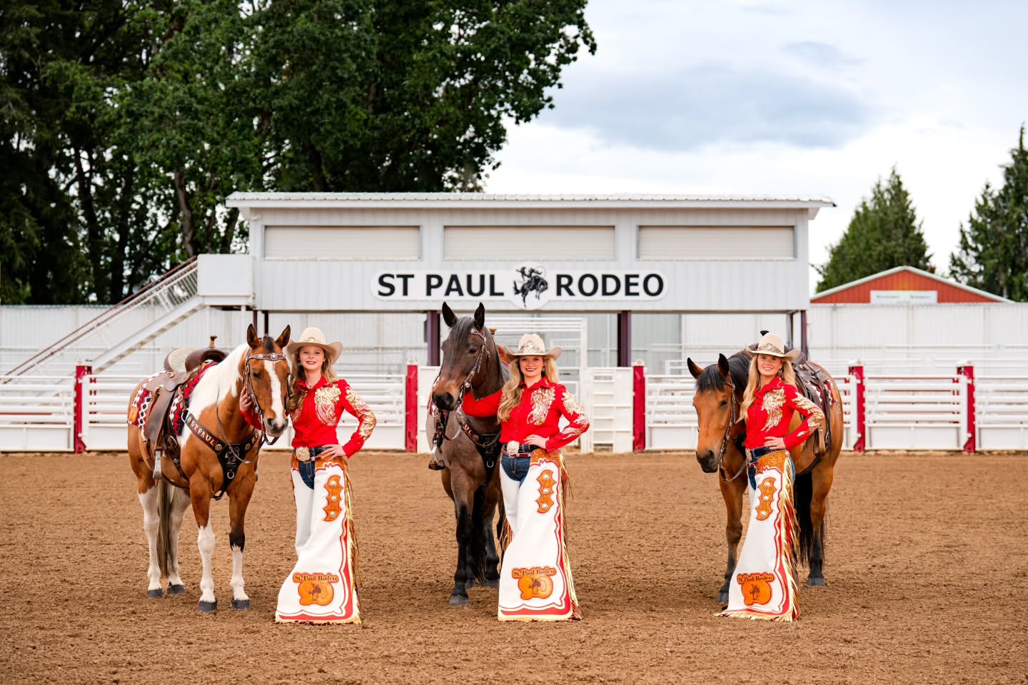 When it comes to the 4th of July, the tiny town of St. Paul, Oregon is the place to be!
Rodeo comes to life June 30th - July 4th, and we are always so excited to have the opportunity each year to work with the leading ladies of St. Paul that take agricultural advocacy seriously.
Please enjoy these shots of the beautiful Queen Morgan Cuff, Princess Annika Hedin and Princess Evelyn Johnson and their trusted four-legged rodeo partners!
We can't wait to see you all and cheer you on at the rodeo tonight!