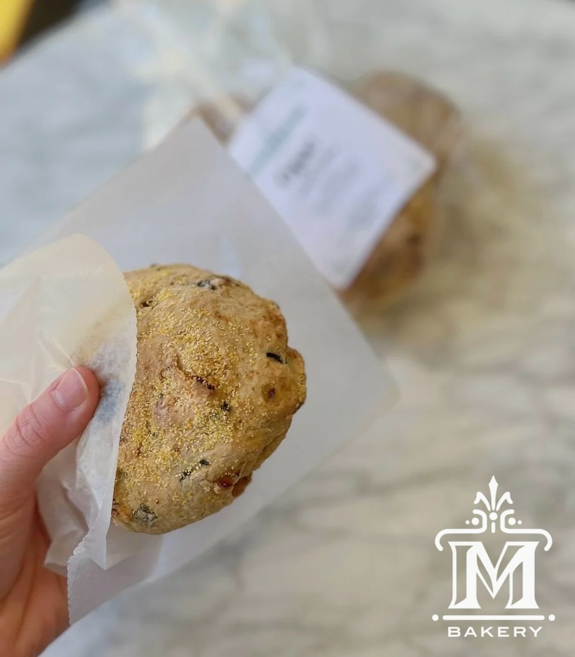 Our two new June English muffin flavors have just left the oven, and we have a feeling they’re going to be a hit! 🫶🏻
See our newest additions below:
🫐 Blueberry Lemon | Bright citrus paired with sweet summer blueberries, all mixed into our classic English muffin batter.
🌿 Spinach Feta | A longtime favorite flavor combination—spinach and savory feta cheese wrapped up in a fluffy English muffin.
You’ll find these features every Wednesday and Friday throughout the month of June, just in time for sunny ’Burg Days and summer weekend festivities! 🏖️
#yourlocalbakery #burgdaysofsummer #mackenziesbakery #bakedfreshdaily #lovetheburg