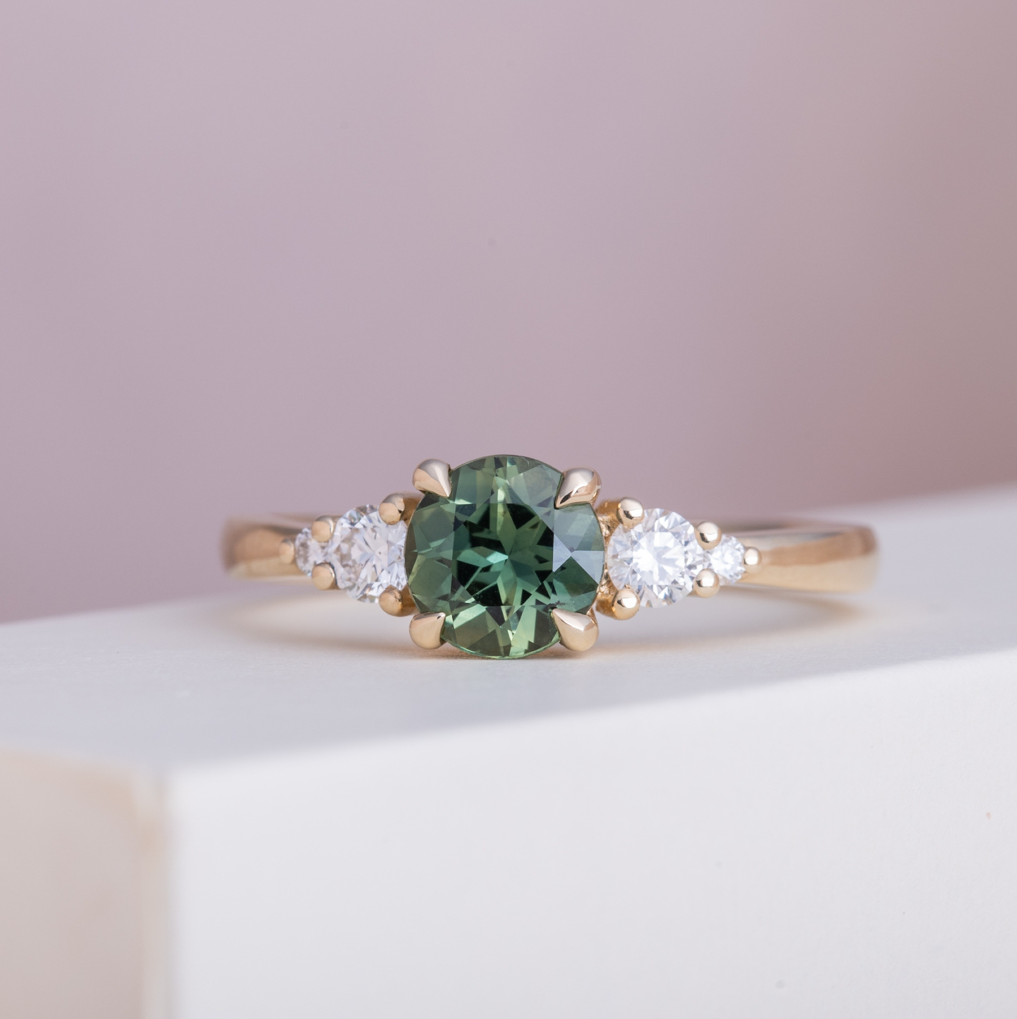 The Ayla has quietly become one of my most popular designs.
I love the way the graduating diamonds stones draw your eye towards the centre sapphire, while the low setting keeps the ring practical enough to wear every day.
Each natural Australian sapphire is chosen individually for its own colour and character, making every Ayla ring one of a kind 💚