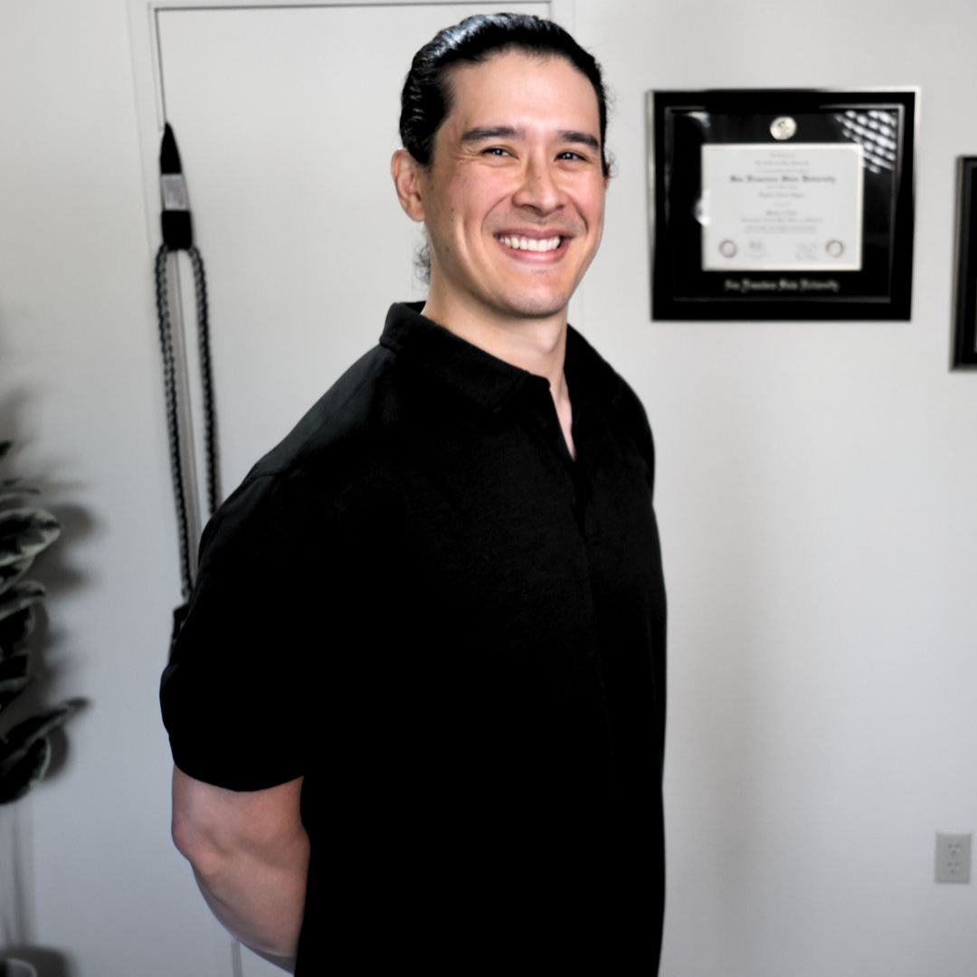 Clayton Taylor (MA, CPT, Pn1), accepting clients online and locally in the SF East Bay Area.
Learn more or download the EZ Guidebook free at www.ThoughtfulMoveFit.com