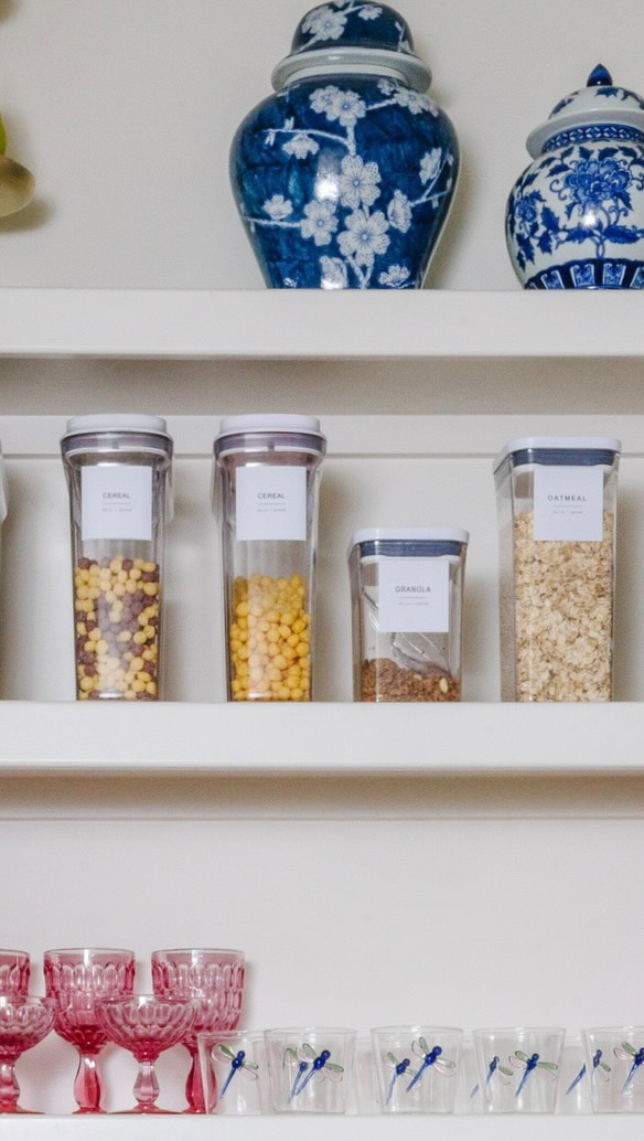 Most people spend weeks settling into a new home.
Our clients walk through the door and start living.
From organized closets and stocked pantries to thoughtfully arranged drawers and cabinets, we handle the details before move-in day arrives.
Because the first day in your new home should feel like a fresh start, not another to-do list.