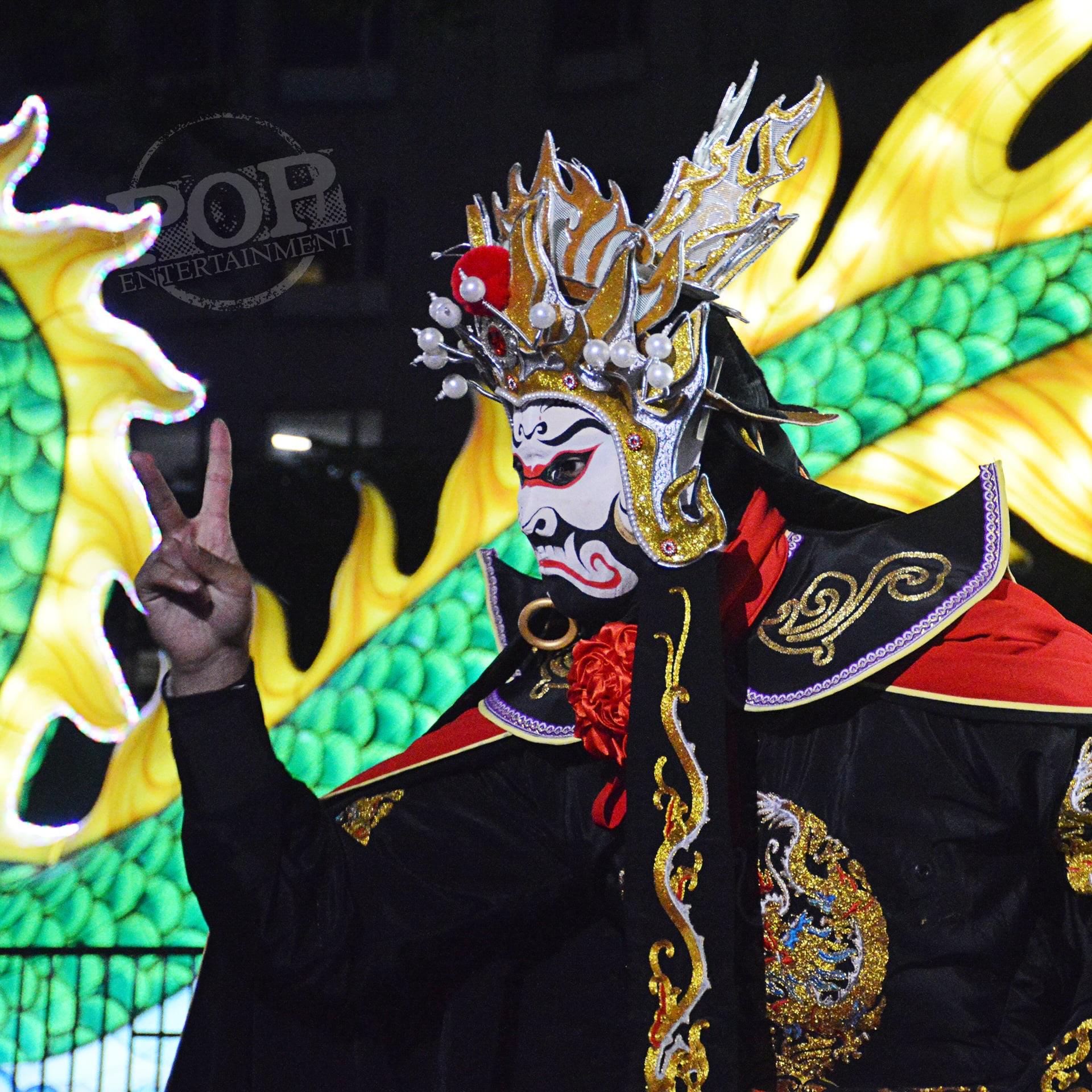 Hey Philly! Want a magical evening? Now through August 16, check out the incredible Chinese Lantern Festival at @franklinsquarephilly - tickets available at phillychineselanternfestival.com 🏮