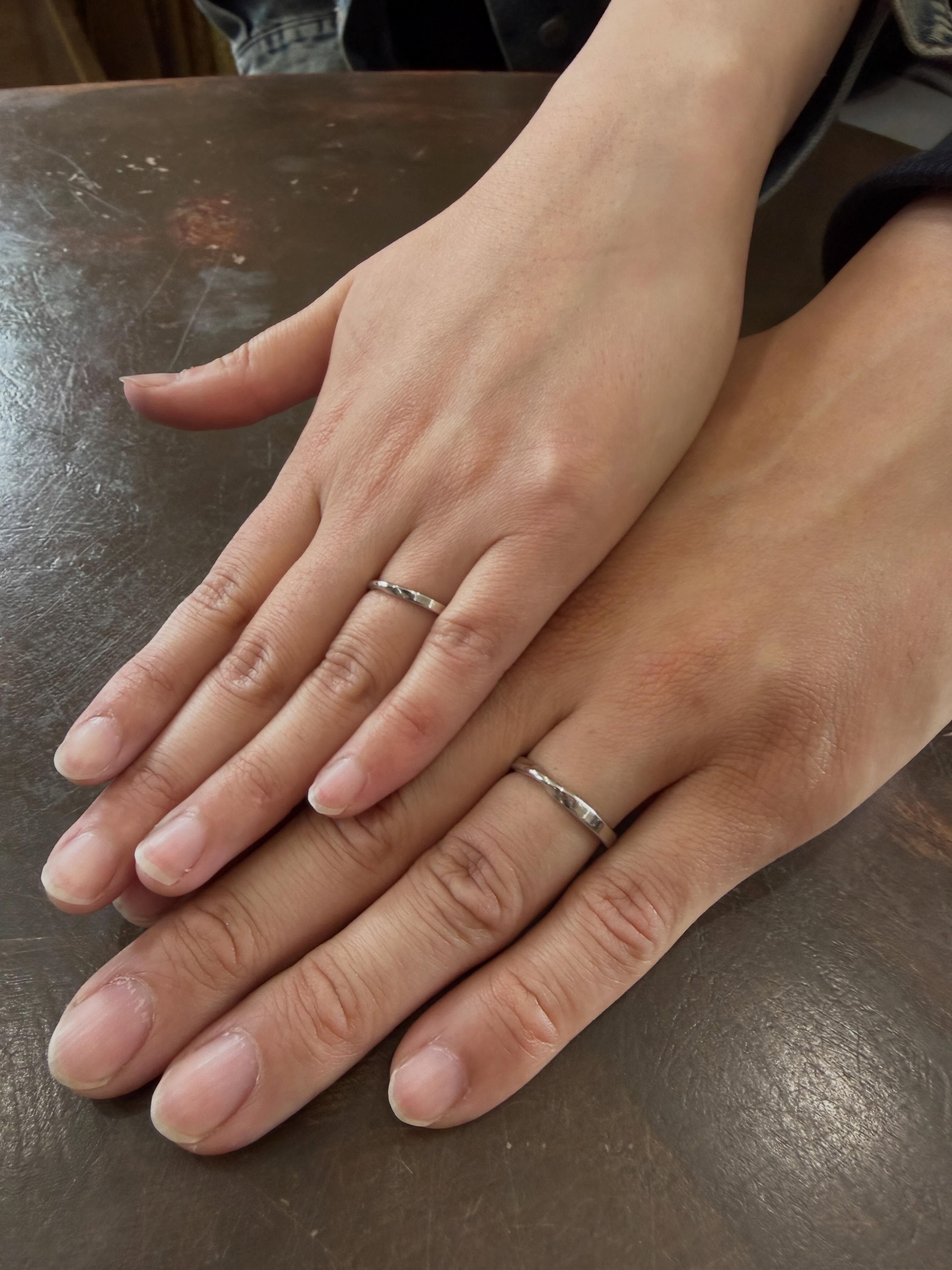 結婚指輪製作体験
シンプルコース
鍛造メビウスリング
素晴らしい出来です!
ありがとうございました!
#金工舎
#結婚指輪手作り体験
#金工舎プラチナ