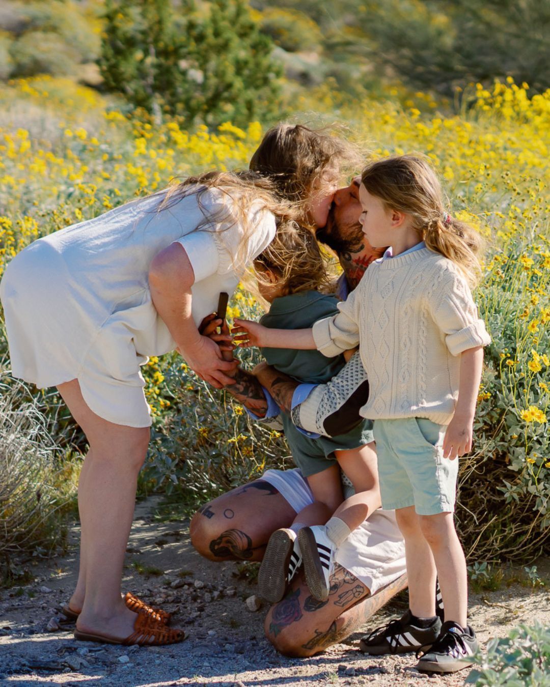 Palm Springs engagement photographer 🌼
35mm film engagement photographer 🎞️
I love photographing proposals and engagements with a mix of digital and 35mm film because it preserves both the sharp little details and the dreamy feeling of the moment. The wildflowers, the kids reaching in, the wind in their hair — all of it felt beautifully alive.
#PalmSpringsEngagementPhotographer #JoshuaTreeEngagementPhotographer #35mmFilmPhotography #CaliforniaPhotographer #DesertEngagementSession
📍 Mission Creek Preserve, California