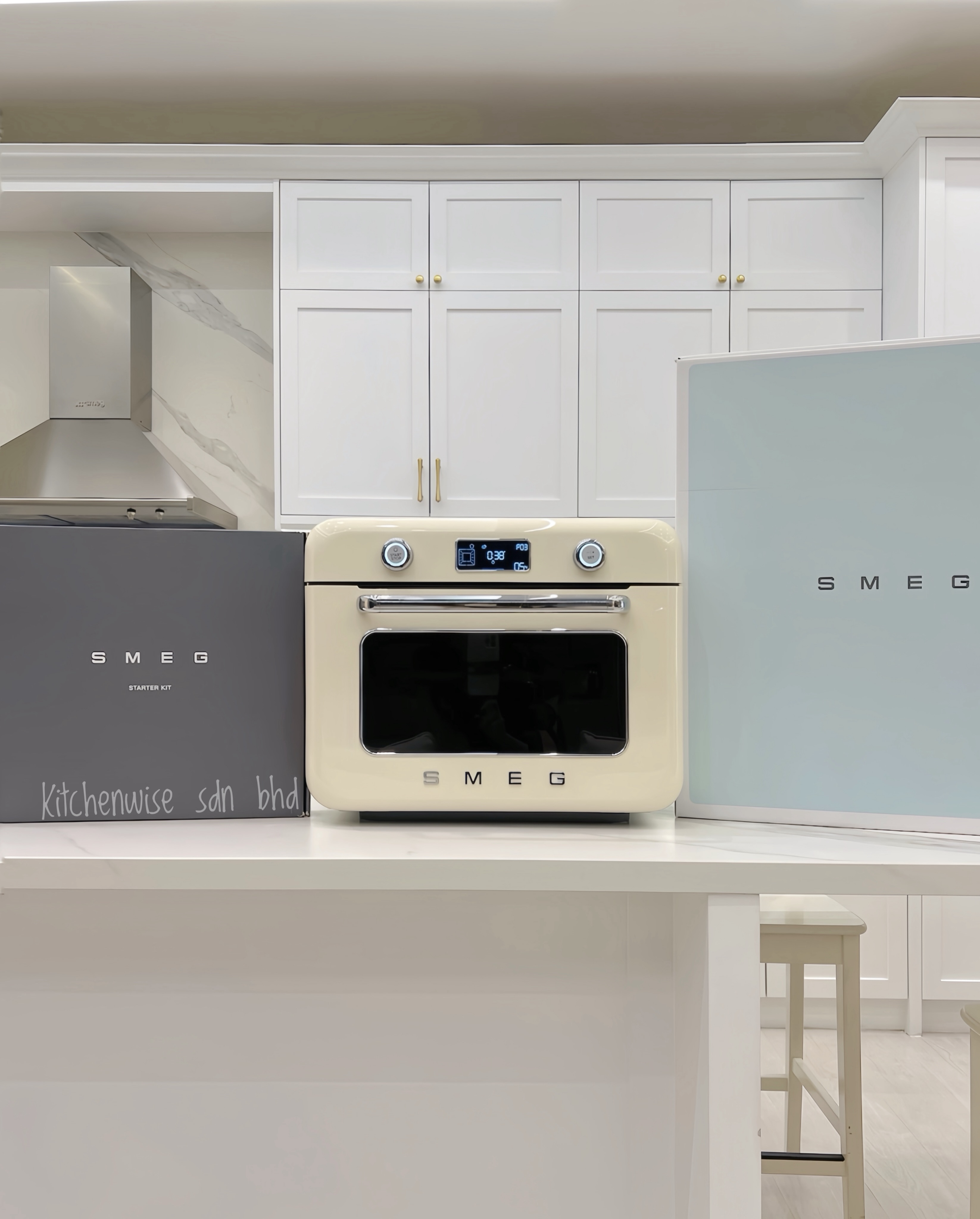 This would make the perfect gift đ
Itâs the SMEG Countertop Combi Ovenâ¨
Beautiful in creamđ
#smeg #kwxsmeg #smegcombioven #smeg50style #combioven