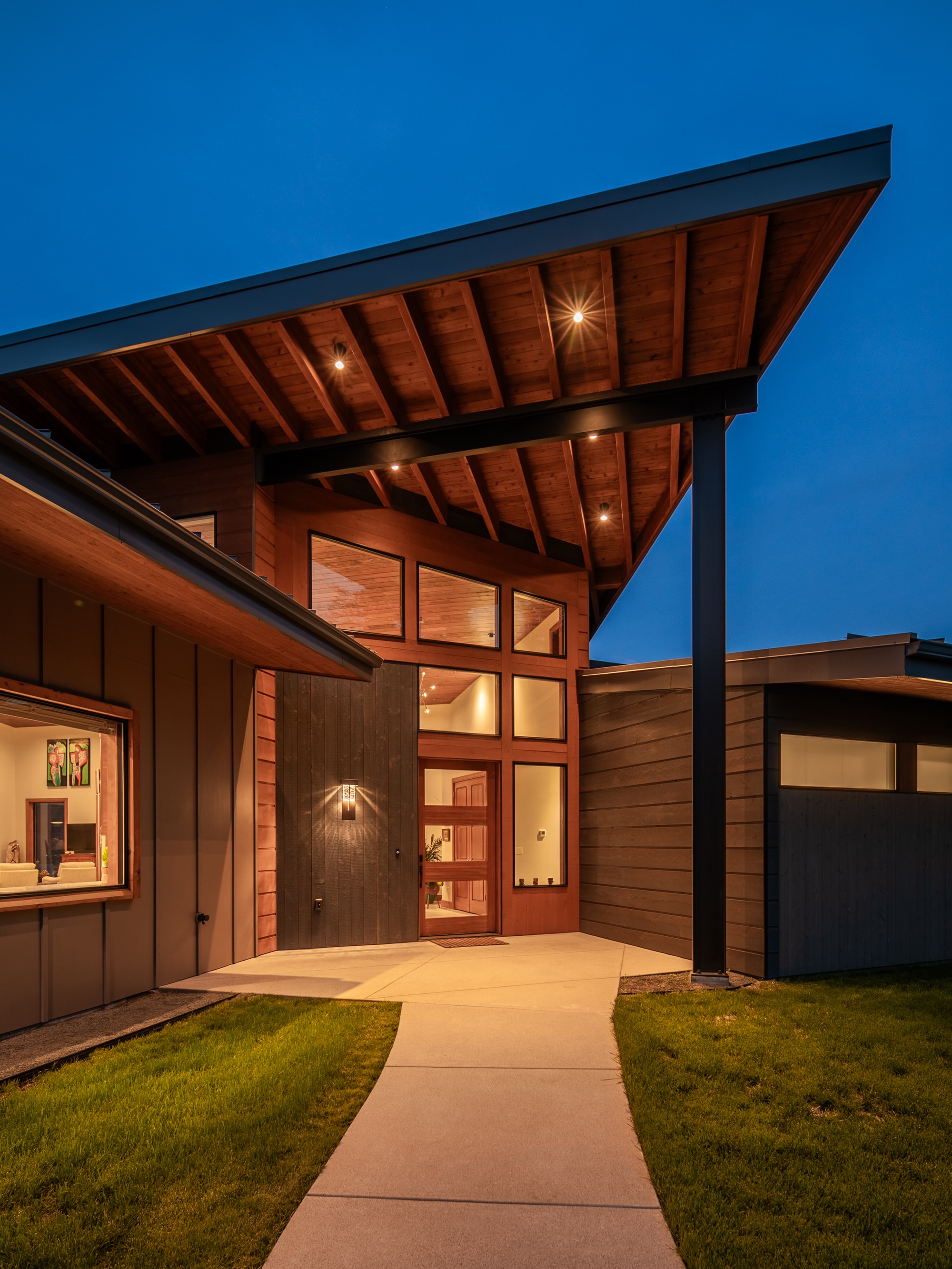 A second look at one of our past projects in Sandpoint, Idaho.
This home blends modern mountain design with warm natural finishes, oversized windows, and incredible views of North Idaho. Still one of those projects that feels just as impressive revisiting it today.
Built by @rameyconstruction
Architects: @sokdesigns
#RameyConstruction #Sandpoint #SandpointIdaho #NorthIdaho #CustomHomes ModernMountainHome LuxuryHomes HomeBuilder ArchitectureLovers MountainLiving InteriorDesign SOKArchitects