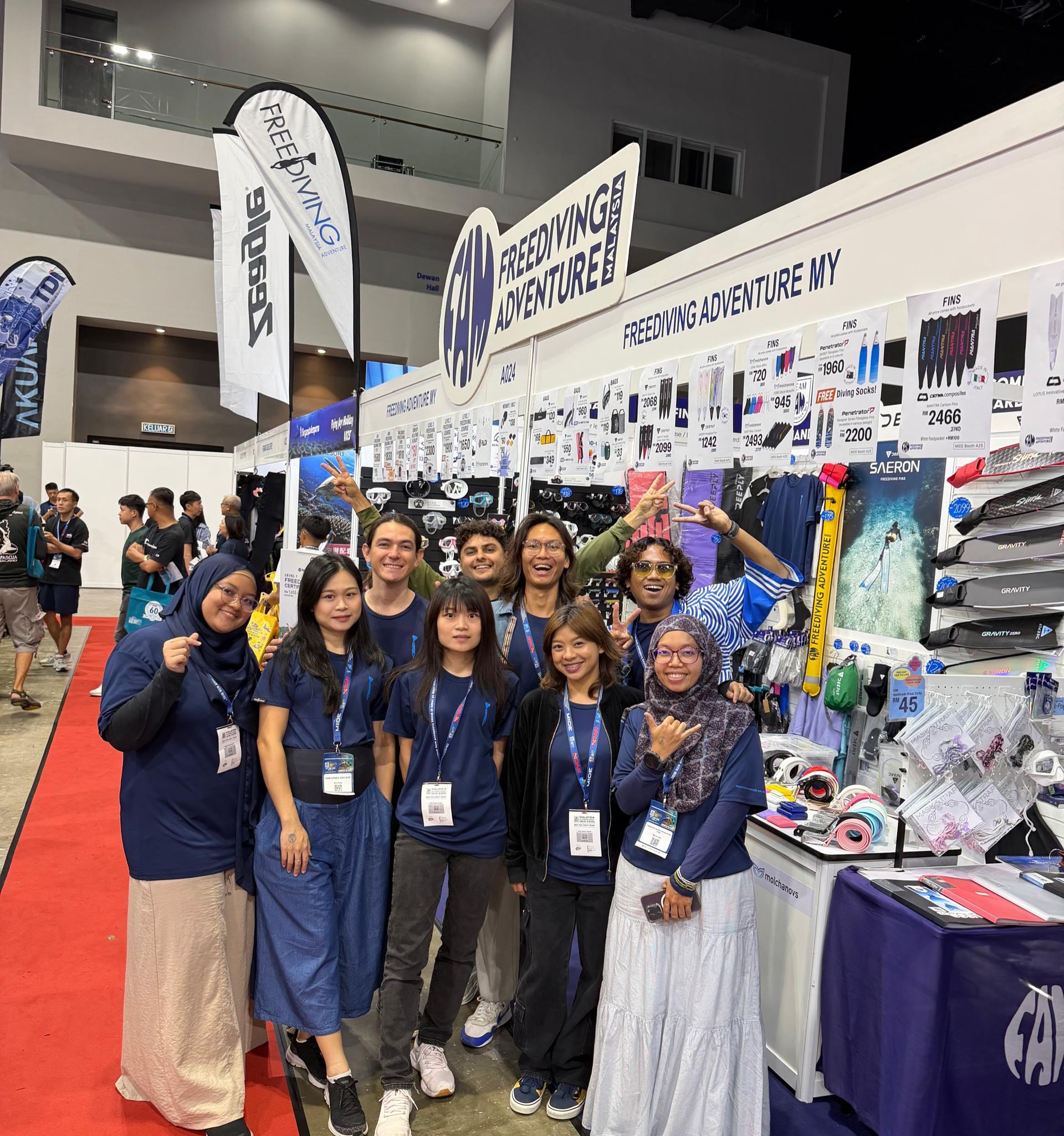 MIDE was a blast! Thanks everyone for dropping by to say hi, picked something up, and filling up our booth with joy! Your presence and support meant the world to us.
Here’s some pictures to sum up our weekend. Could have taken much more photos but we’re busy being with y’all in the moment!
Now back into the water. See you guys at DRT 2027 next! 🌊🌊🌊
⠀
⠀
⠀
⠀
⠀
⠀
⠀
⠀
⠀
⠀
#teamFAM #selambebas #自由潜水 #freedivingadventuremalaysia #freedivemalaysia
