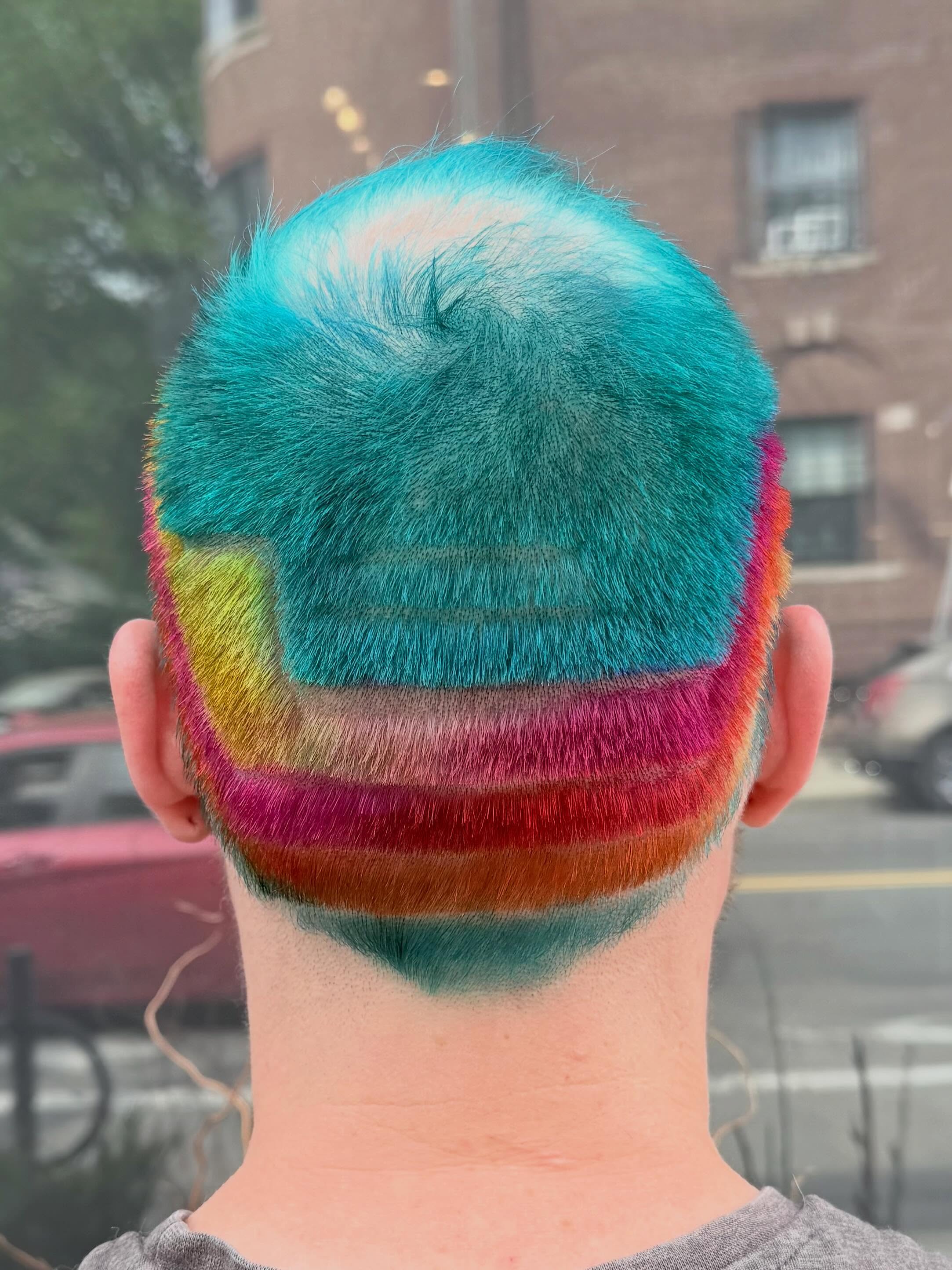 Hair by @crozhair
#bostonpride #pridehair #rainbowhair #bostonvividhair #bostonalthair
