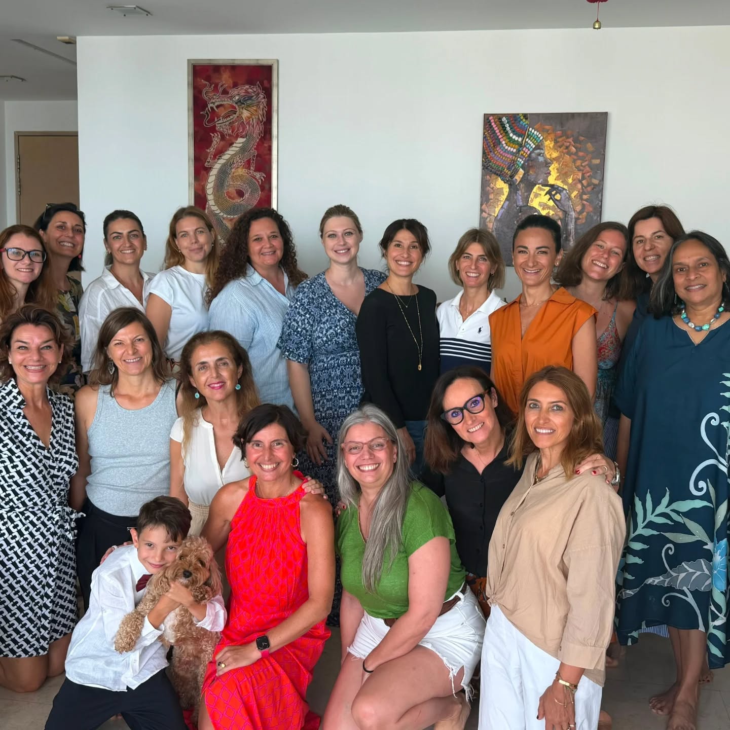 June’s Monthly Coffee was a truly special morning.
A heartfelt thank you to our wonderful host Marcella Pesce @simomarcimurilli for welcoming the IWG community and introducing her first novel Come un battito d'ali di farfalla, available in Italian. It was a beautiful opportunity to share a piece of ourselves and discover our animal guides together.
Since you are leaving for Italy soon, the entire IWG family and all your friends want to wish you the best of luck for this next chapter. ✨ 🍀
We will miss you so much!
If you want more info about the book DM us or @simomarcimurilli
#iwgsingapore #singaporeexpats #womensupportingwomen #womeninsingapore #booklaunch