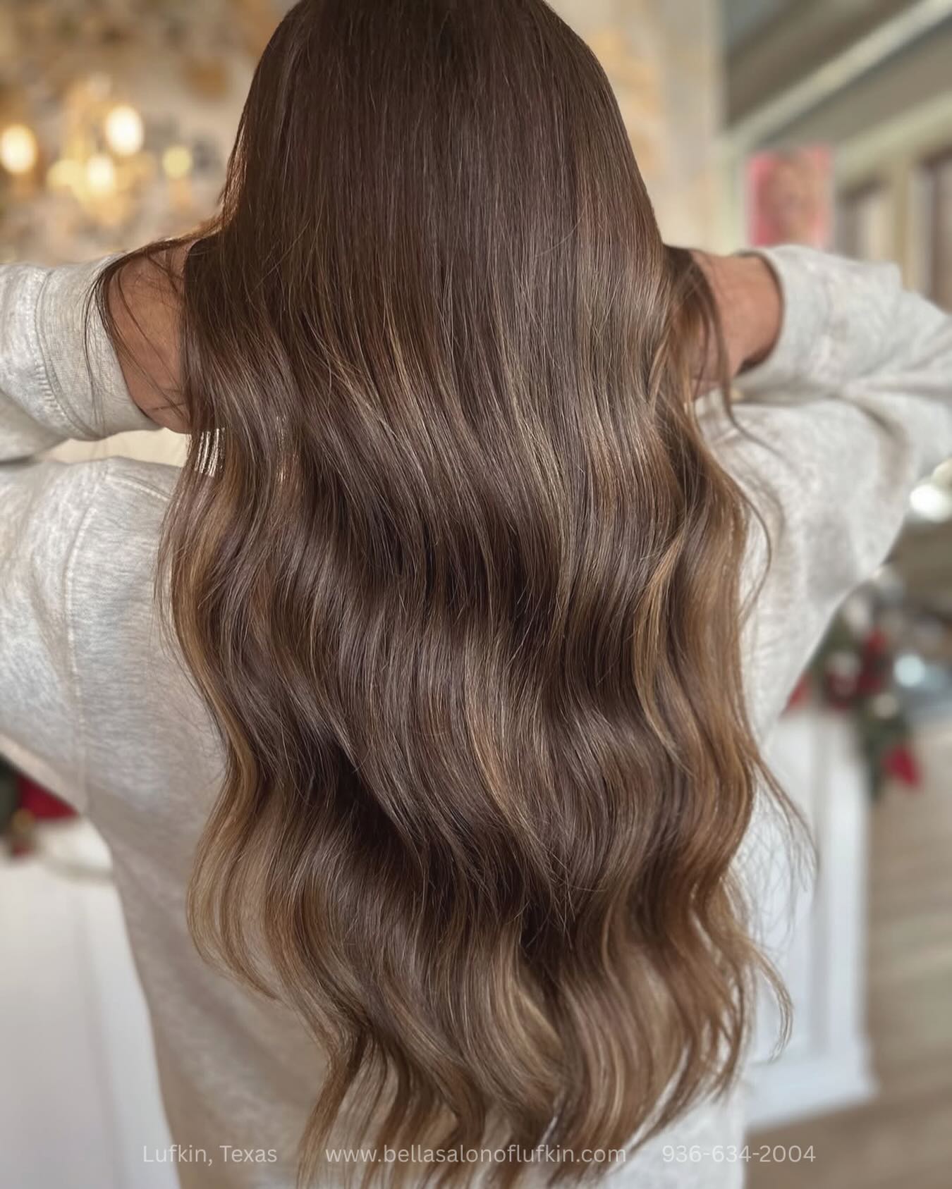 If you’ve been thinking about extensions, this is your sign ✨
One of the best things about extensions is when they blend so seamlessly that nobody can tell they’re there. The added length, the volume, the confidence... it just hits different 💁♀️🤍
Whether you’re looking for a little extra fullness or a major hair upgrade, extensions can be customized to fit your lifestyle and hair goals.
📞 936-634-2004
💻 www.bellasalonoflufkin.com
#HairByBrendaWeaver #INHProfessional #GeniusWefts #LuxuryExtensions #BellaSalonOfLufkin
