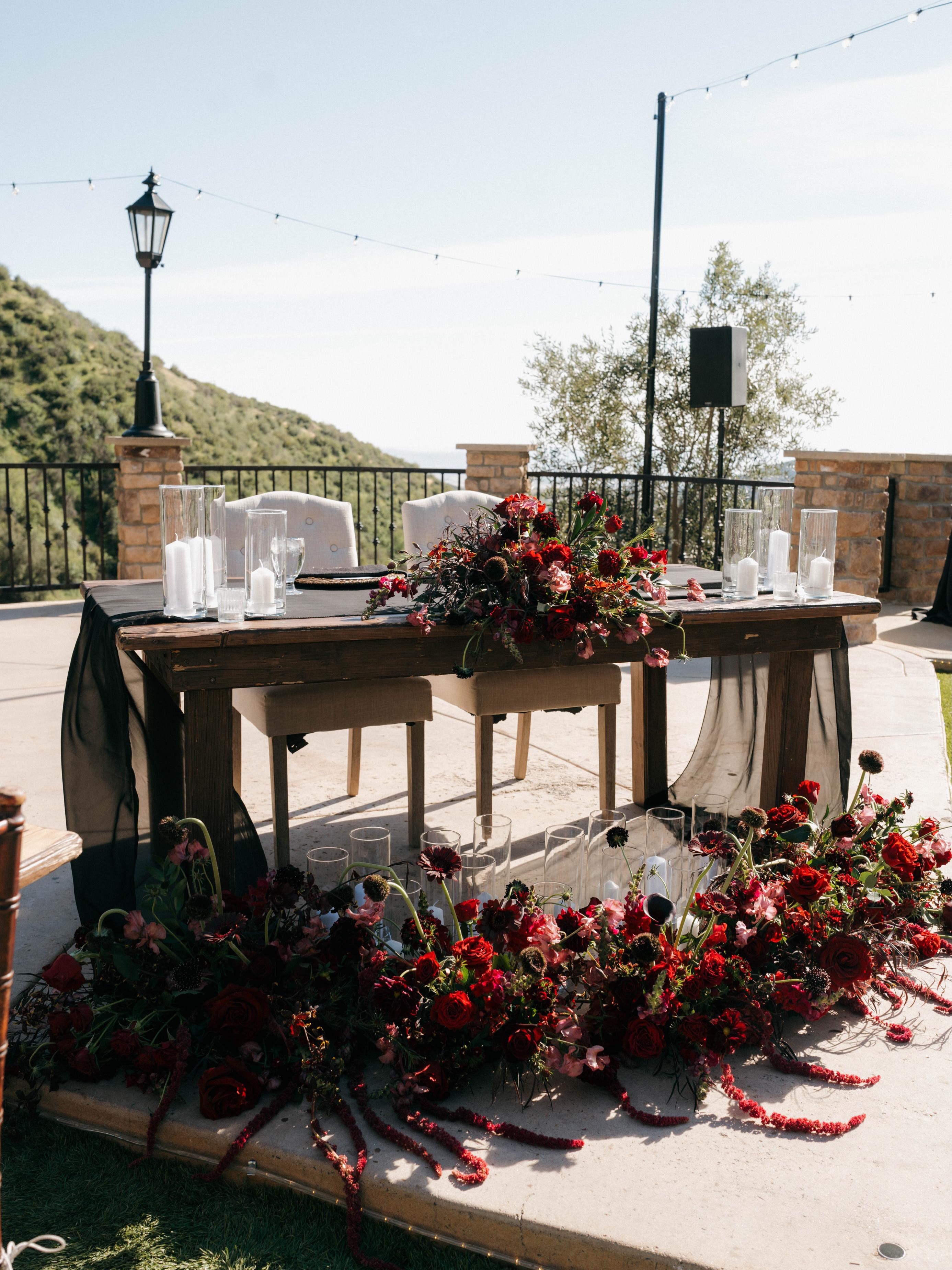 A moment for this moody romance ✨
J&V’s romantic burgundy florals and dramatic details created such a beautiful atmosphere for their celebration.
Planning + Coordination:
@platinumeventplanningandmgmt
Venue:
@serendipitygardenweddings
Photography:
@maxjuniophotography
Florals + decor:
@theolivinecollective
@flowersbymaemae
✨Planning your wedding? Let’s talk.
#wedding #weddingflorals #sweethearttable #weddinginspo #socalweddingplanner