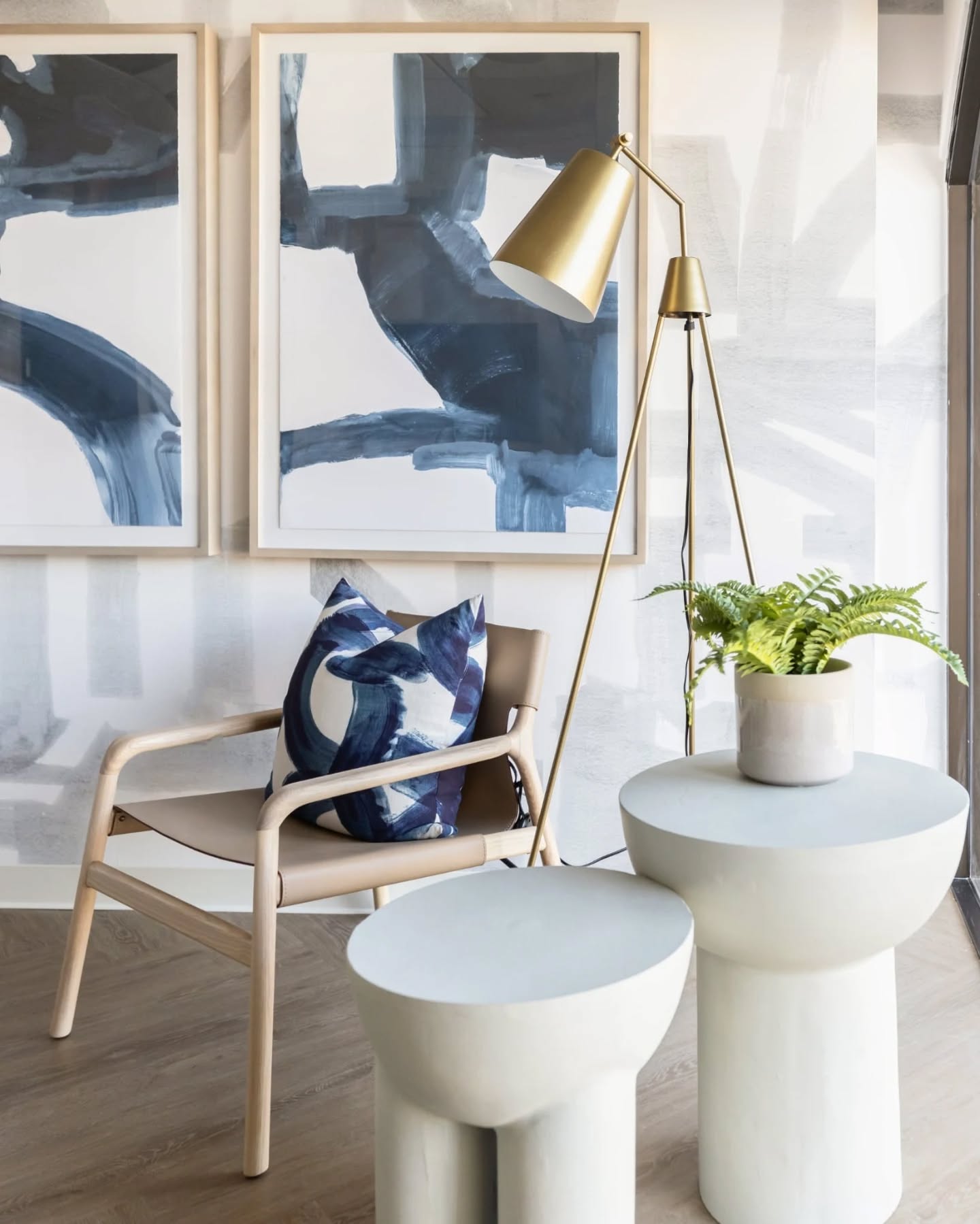 I care about commercial spaces too! ✨
From outdated offices to inviting experiences, we redesign commercial spaces to feel polished and ready for your clients walking in the doors!
Exam rooms and waiting areas shouldn't feel bland... For this one, the @bodify team was amazing to work with!
📸@lifecreated
#coolscultingspa #officerenovation #medicalofficedesign #commercialdesign #patientexperience
