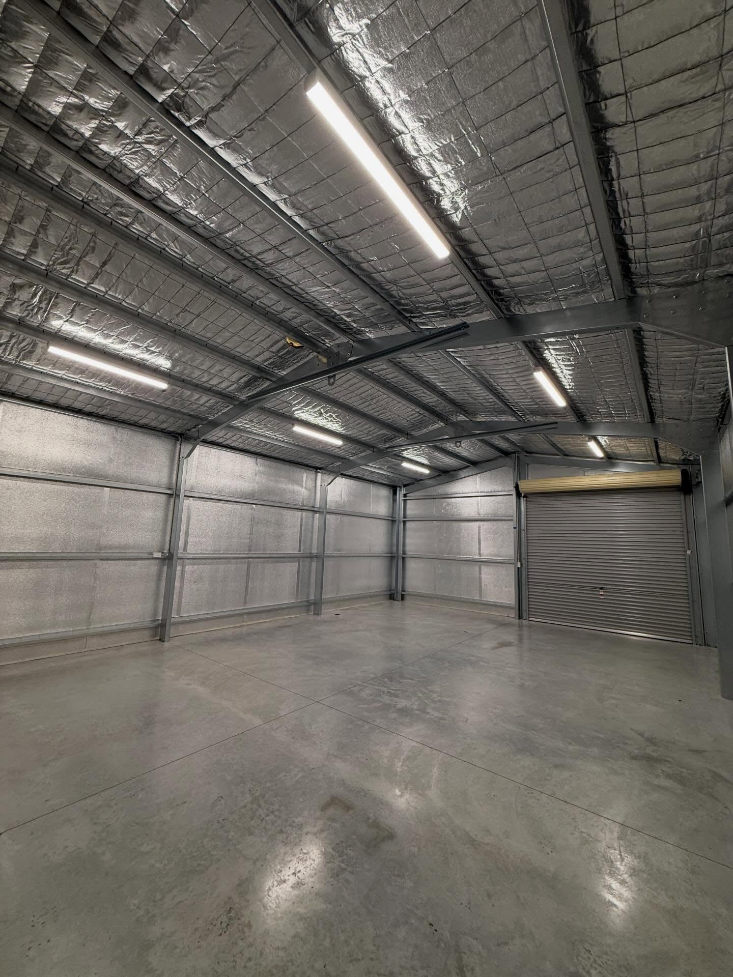 Sheds - man caves- workshops.
Another handover completed this week.
General power throughout ✅
Multiple 15 amp sockets ✅
Robus LED battens & SAL flood ✅
Gate motor hardwired ✅
Future data provisions ✅
@robus_australia @robuslighting_ @salpixie