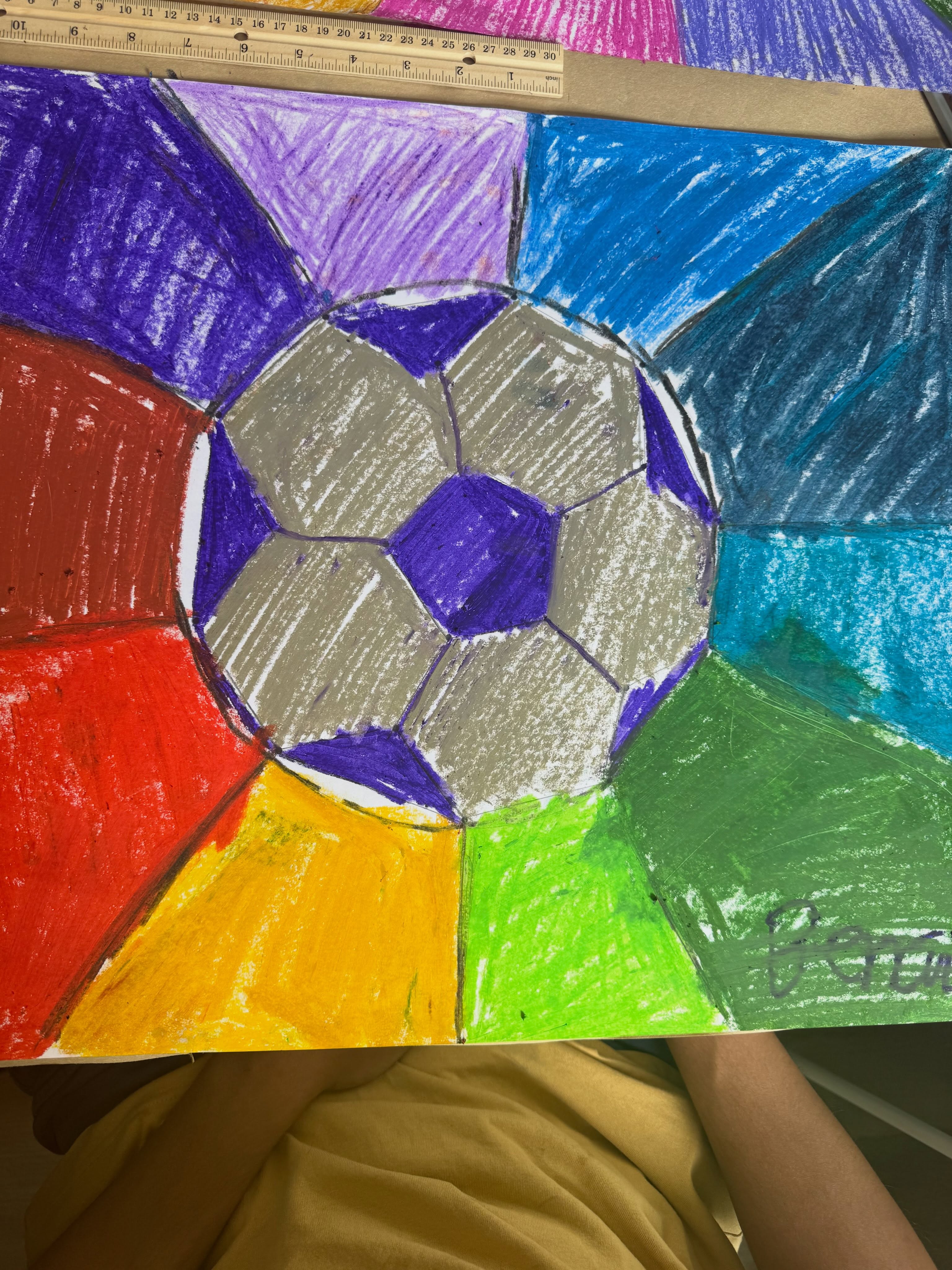 ⚽️ The countdown to the World Cup is on! 🌎🎉
Our Adult Art Group got into the soccer spirit this week by creating colorful World Cup-inspired artwork! Participants practiced following directions, visual-spatial skills, planning, creativity, and perseverance while designing their own soccer ball masterpieces.
We think they scored a goal with these creations! 🥅✨
#WorldCupReady #AdultArtGroup #SpeechTherapy #CreativeConnections #CommunityPrograms ArtTherapyInspired KeysToCommunicate