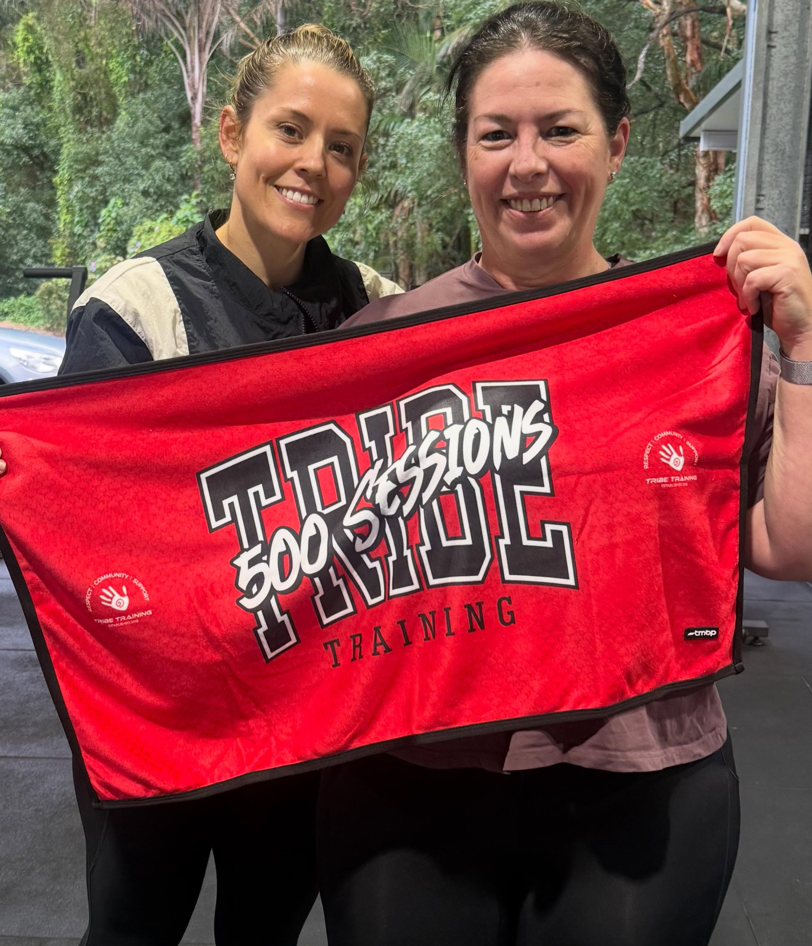 What a week at the shed….another milestone🫶🏽
🔥 500 Sessions for Lori! 🔥
If there’s a challenge on the horizon, chances are Lori has already put her hand up! 🙋♀️
From chasing big goals like Hyrox, to saying yes to anything that pushes her out of her comfort zone, Lori attacks life—and her training—with everything she’s got.
And let’s be honest… most days it’s 100% effort from the moment she walks through the shed doors. 💪
500 sessions is an incredible achievement and a reflection of the consistency, courage, and determination Lori brings to Tribe.
Congratulations Lori! Welcome to the 500 Session Club! 🖤👏
#TribeLife #500SessionsStrong #ComfortZoneWho #Hyrox