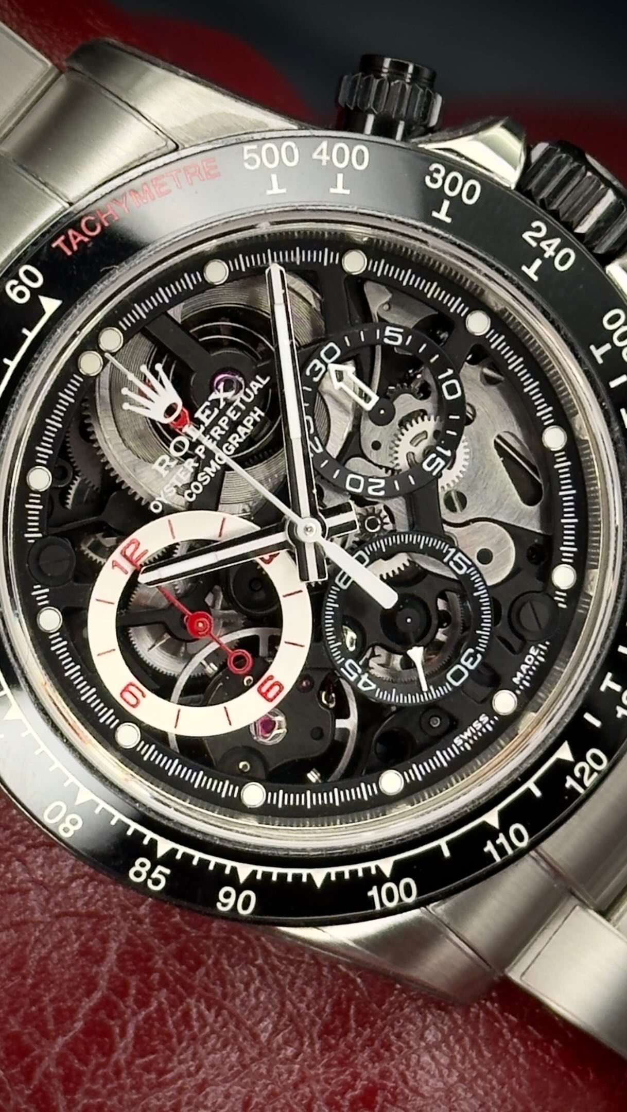Want to talk exclusivity? We'll hook you up!
#artisansdegeneve #rolex #daytona #watchesforsale #watchesofinstagram