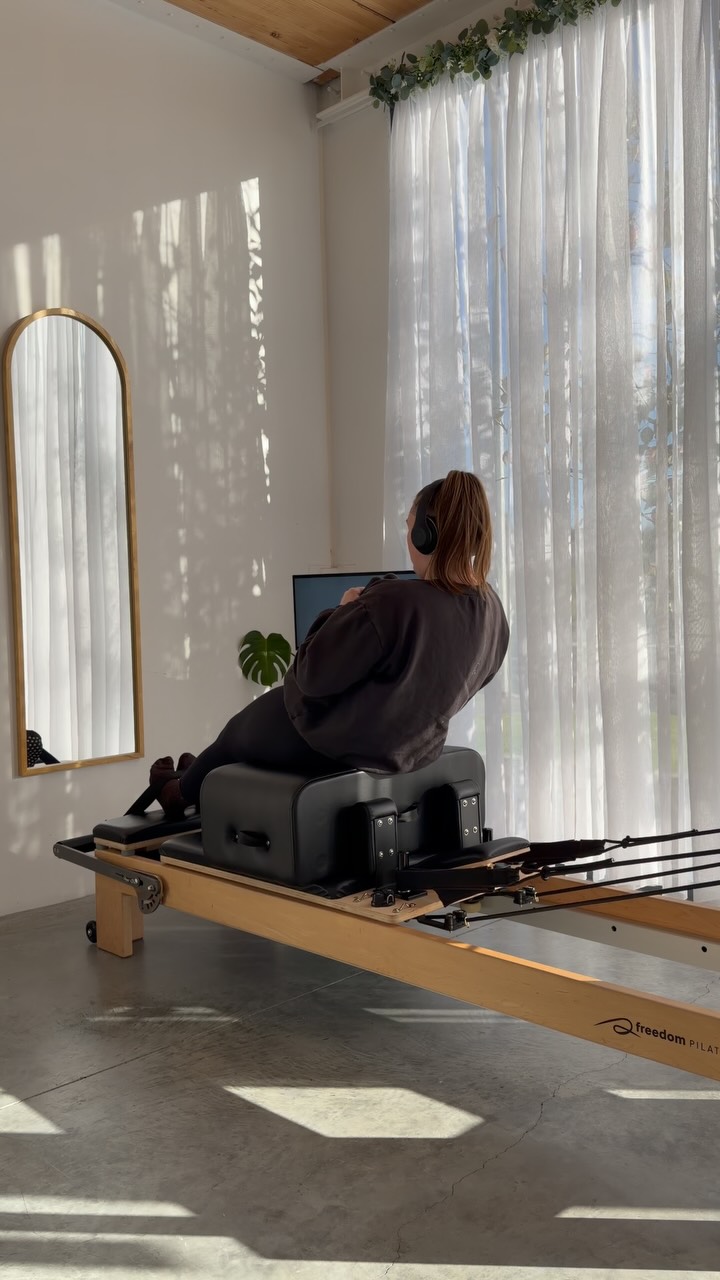 Walk in.
Unplug the DreamPod.
Connect your headphones.
Press play.
Your workout is already planned. Your coaching is already there. All you need to do is follow along.
No rushing to make a class.
No wondering what to do.
No relying on motivation.
Try one of our 28-day programs and discover how simple staying consistent can be. DM us 28 DAYS to get started.