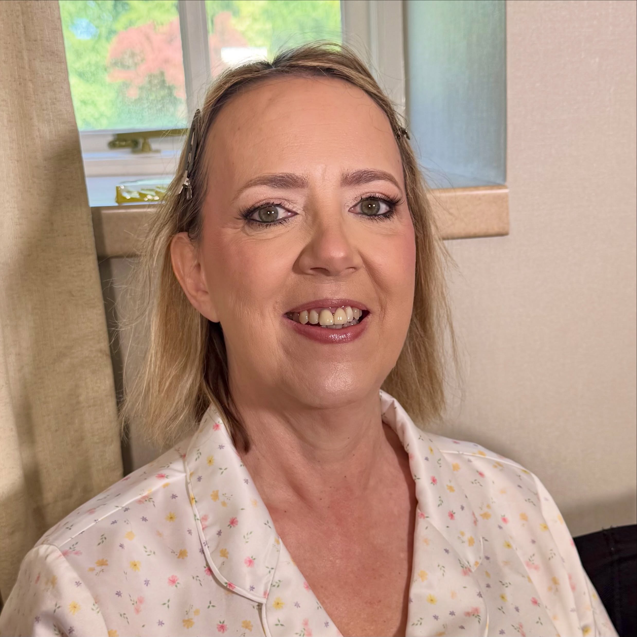 30°C, full glam, still flawless 🔥☀️
Mother of the bride makeup I had the privilege of doing recently 🫶🏻
📲 Tap the "book now" tab on my profile to secure your appointment
💌 Bridal enquires - livhaleymakeup.com
#southwalesmakeupartist #southwalesmua #motherofthebridemakeup #motherofthebrideinspo #southwaleswedding