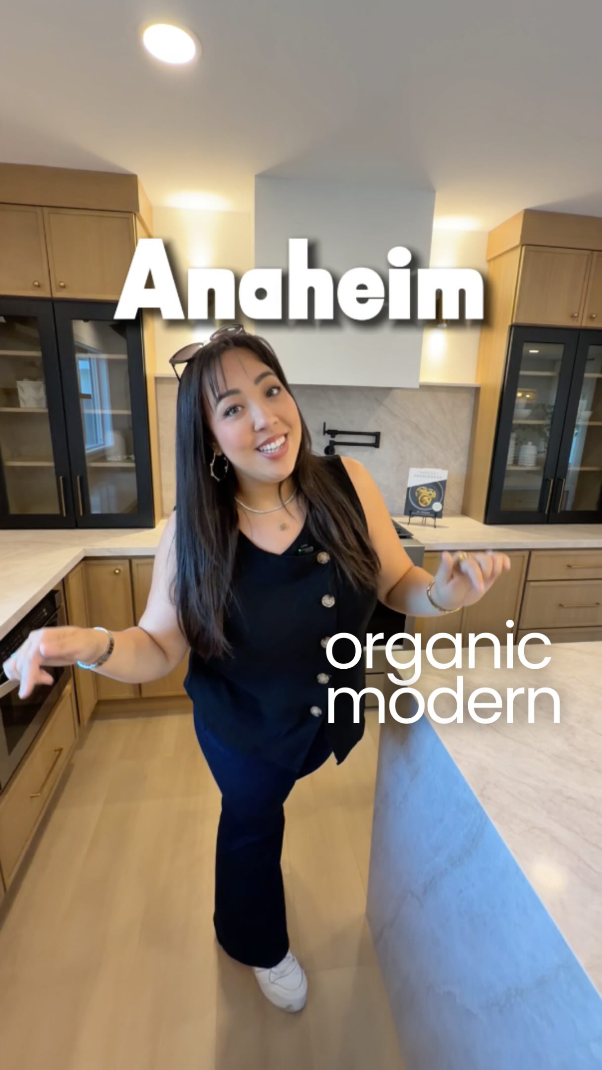 Organic modern single family in Anaheim - Redfin Hot Home, so you already know it’s a great house.
Rooms are small. Kitchen and vibe are not! This is a very well-remodeled homei n Orange County! And it’s priced under $1.2M with a pool.
Comment ANAHEIM and I’ll send you all single family homes under $1.2M in Anaheim!
👩🏻💻 Kina De Santis, SoCal Realtor
📲 714-932-6174
📧 kina@reframere.com
📍 OC, LA, IE
Listed by Jason Nguyen, DRE #02235781 from Pellego, Inc.