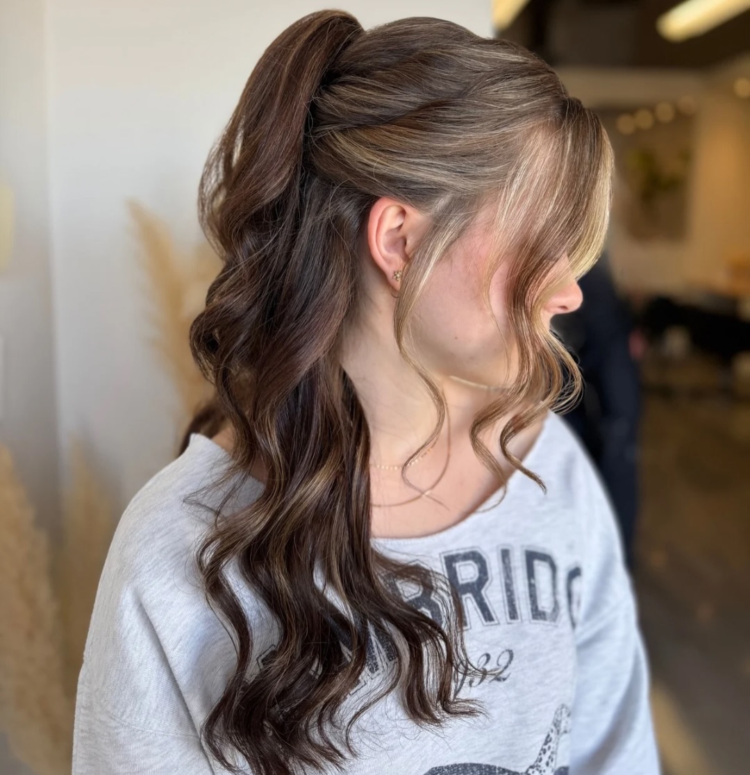 Updo season is here! ✨
#updo #curls #georgetown