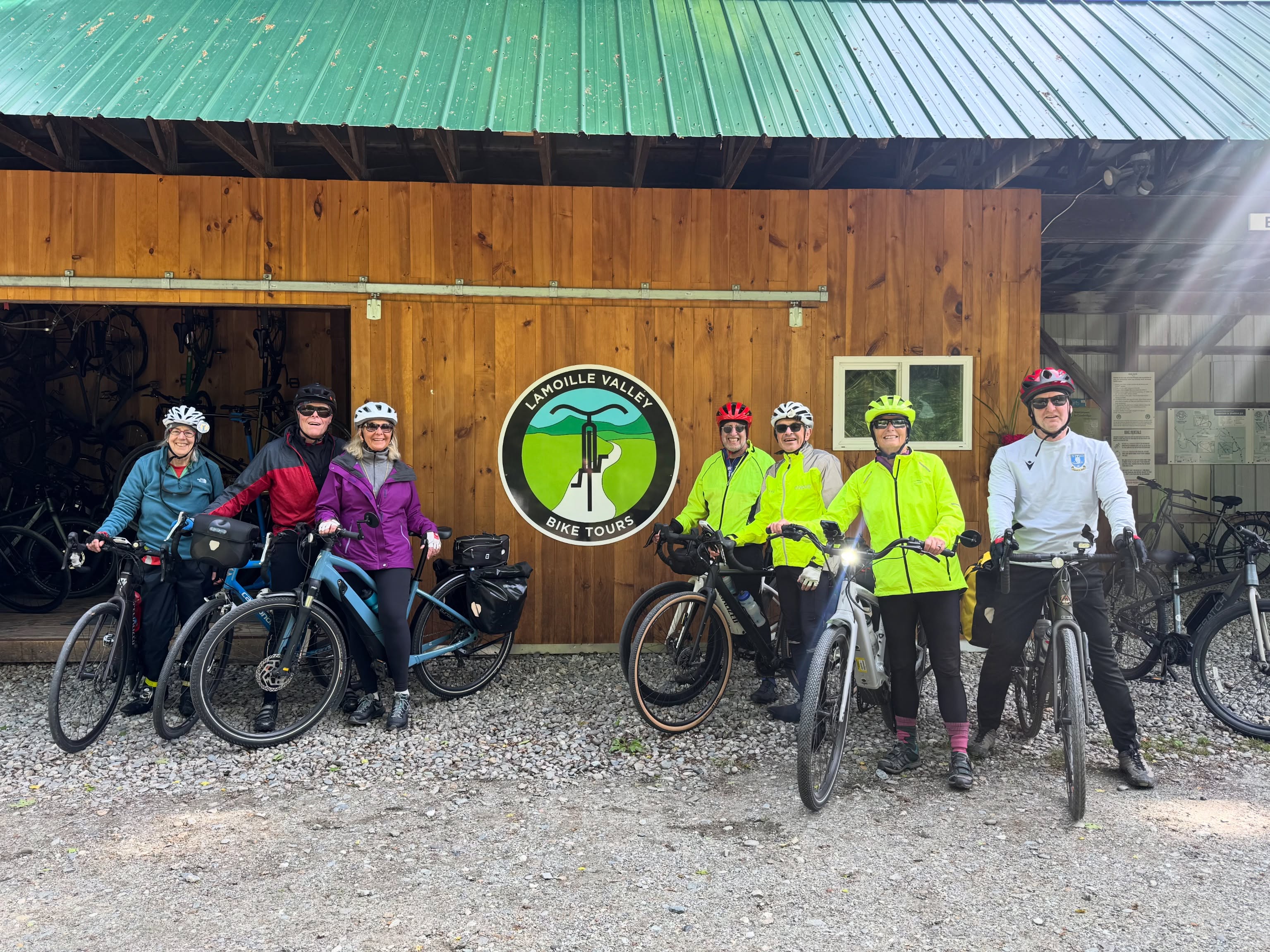 Tours, rentals, sales, bike shuttles for groups big and small! The season has started off with a bang 💥 catching up with the memories and ready to make some with you!
#timetoride
#railtrail
#lamoillevalleyrailtrail
#bikevermont
#vermonting