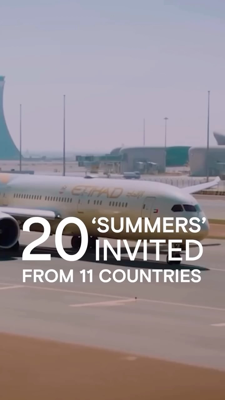 I still pinch myself looking back at this, as I was invited for a trip of a lifetime in #AbuDhabi because my name is #Sommer ☀️ 🤯
•
I mean life has a crazy way of surprising you sometimes!!! And yes I got to take a friend and @etihad and @visitabudhabi gave us some incredible experiences and we made amazing memories.. 🩵🌴
•
I thought these things only happen in movies.. but what if our lives are a movie? Start believing, creating, manifesting and don’t stop 💫
•
#101thingstodoinabudhabi #visitabudhabi #marbella