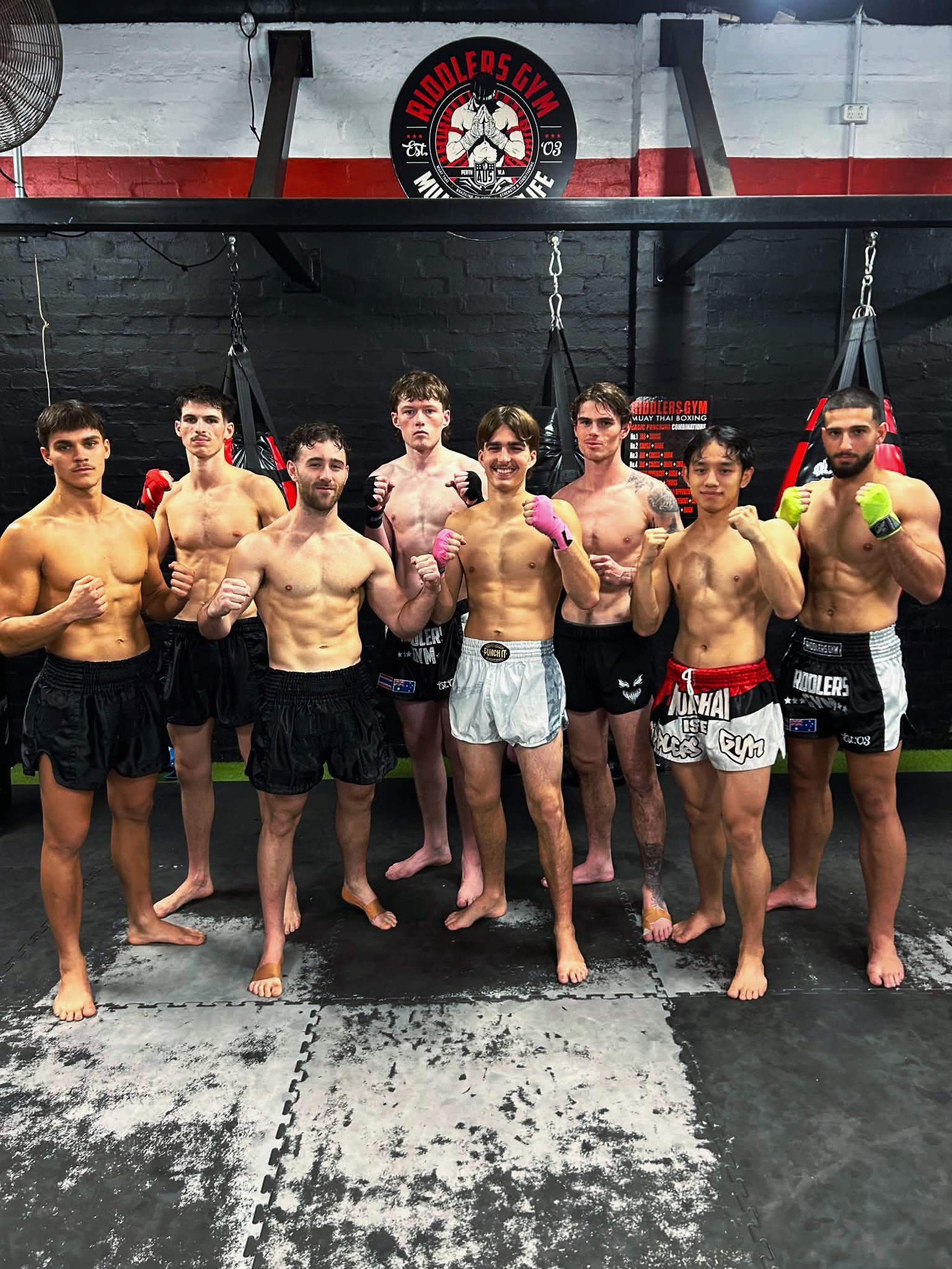 Next Gen 🥊
Completed their final session last night ahead of @empirefightseries_australia this Saturday, June 13th.
Come support our Grassroots Muaythai and wear your Riddlers Gym apparel - show who you’re supporting! ❤️🖤
EVENT DETAILS
🗓️ Saturday, June 13th
📌 Pursuit Bibra Lake, 1/13 Discovery Drive
⏰ Doors open 12 pm. First fight 1 pm.
🎟️ Online ticket link https://www.trybooking.com/DMBKD or in bio
❗️Pay in 4 Instalments using PayPal at checkout
🎫 Physical tickets available through participating gyms
🎥 Livestream via livecombatsports.com.au
👥 Under 18’s must be accompanied by an adult
📋 Fight card will be shared on Friday 12 of June by @empirefightseries_australia
#riddlersgym #muaythai #grassroots #nakmuay #muaythaiislife
