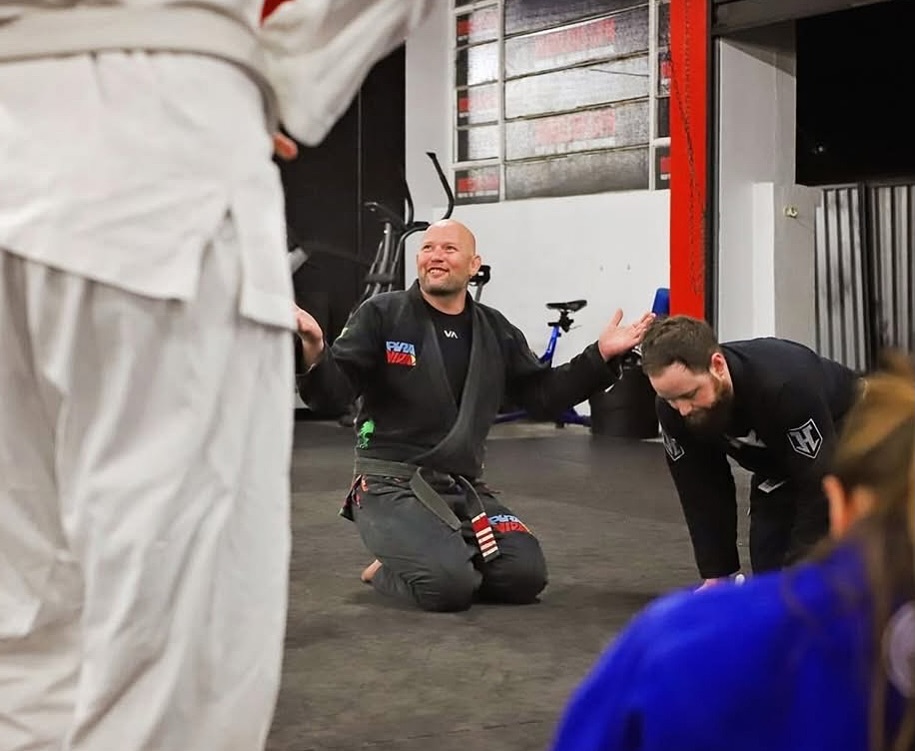 Where hard work, good people, and plenty of laughs come together.
Riddlers Gym BJJ 🥋❤️
First class is FREE 🤝
#riddlersgym #bjj #brazilianjiujítsu #martialarts #freetrial