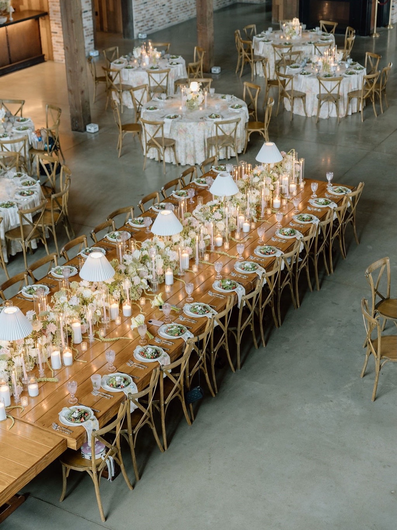 There’s nothing like a classic, bright, pink & white spring wedding! We’re loving the trend of lamps on the table, it elevates each centerpiece, and adds so much when the lights are dim for open dance floor!
Photography: @wildloversphotography
Coordinator: @perfectlyplannedtx
Florist: @gardenpartyfloral
Rentals: @premiereeventstx
Catering: @agavecateringtx