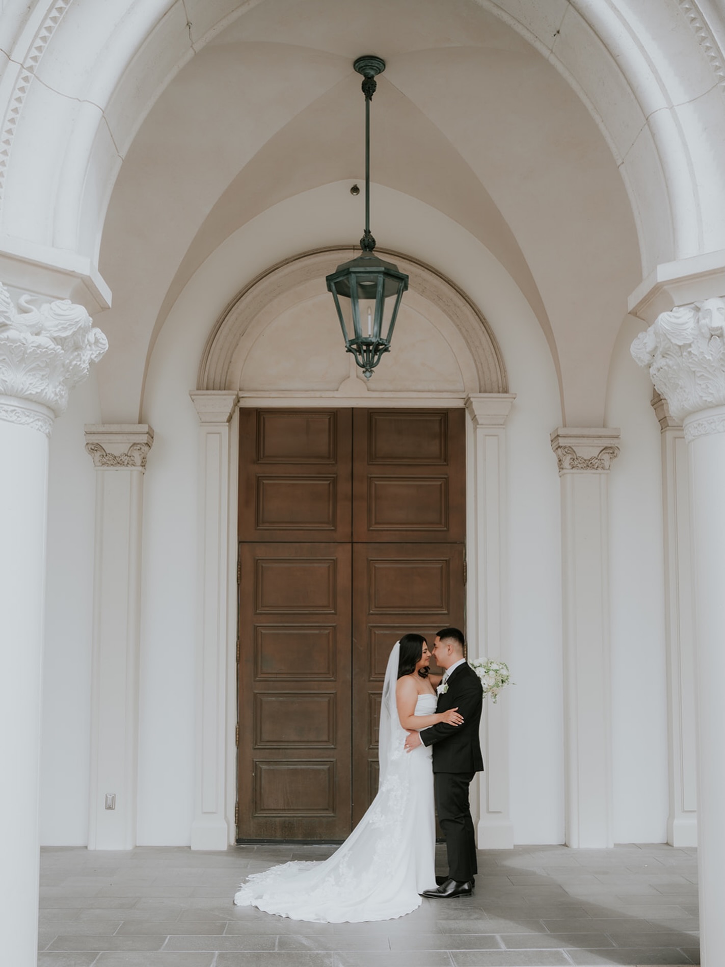 Mr. & Mrs. Valencia🤎
Yesi & Victor, what an amazing journey this was together. Thank you both for choosing me, love you both!
@yesx0 @unumuvic
Planner & Stylist @_styleddreams
Photography @sscoweddings
Hair stylist @hairstylist_natalie
Makeup @gwendolyn_laumatia
#lasvegaswedding #lasvegasweddingplanner #weddingplanner #weddings #weddingday