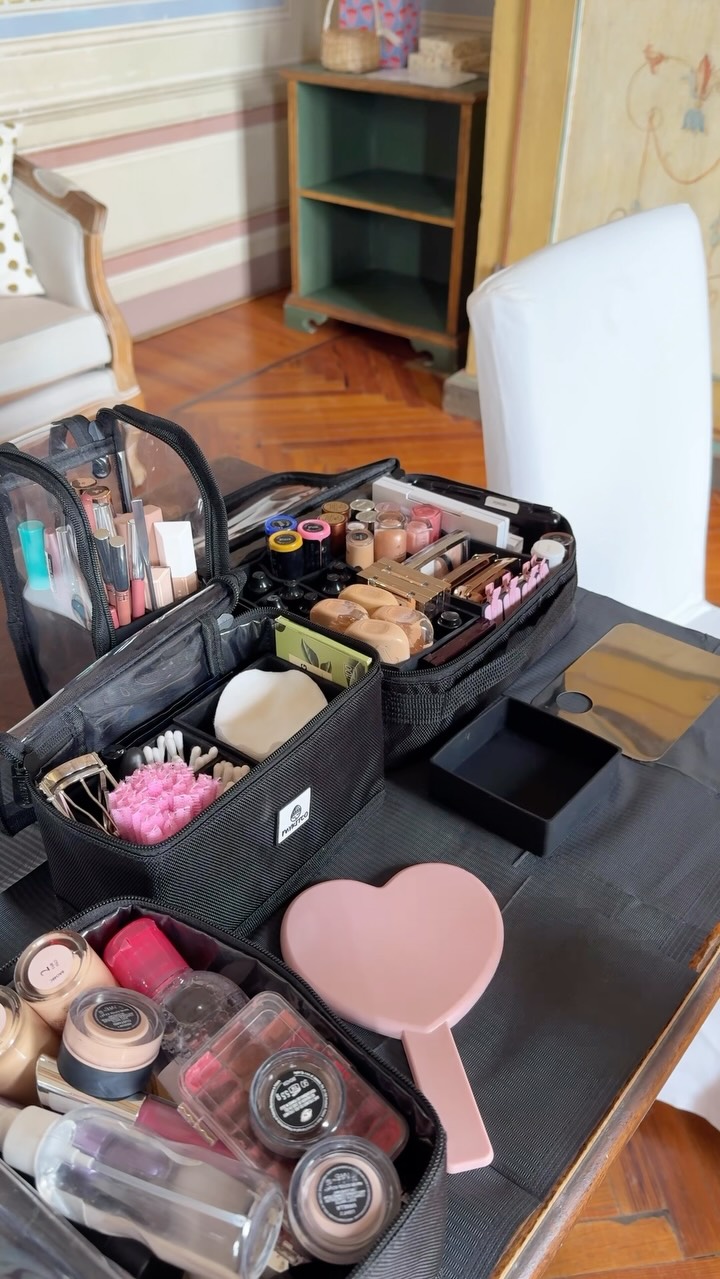 kit organisation anyone else’s fave hobby? 😂
(FYI I did not add that shopping link and it won’t let me remove it 🙃)
It doesn’t always look this tidy and clean when the makeup actually starts…but I love keeping the kit compact, pretty & organised ✨🩷 you can shop my kit via my bio.
@mykitco bags are my fave - this was just a mini version of my kit for travelling to Italy, but I will share a more in depth kit tour of my full kit soon so stick around if you’d like to see that!
Loved working at the beautiful @villa_catignano 🤩
#mykitco #destinationmakeupartist #makeupartist
Makeup kit bag
MUA kit tour
What’s in my pro bridal makeup artist kit
Luxury destination makeup artist