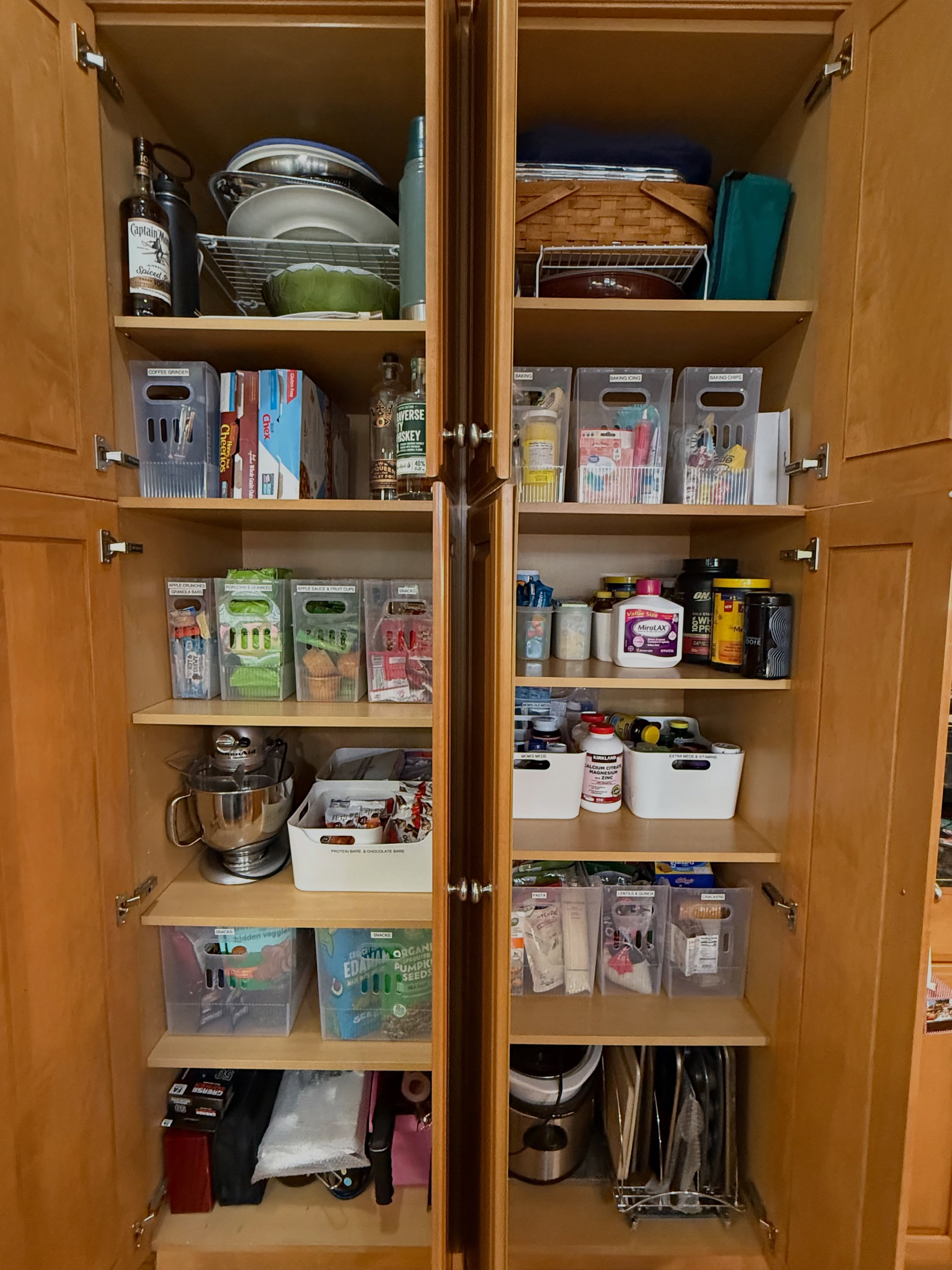 💚 Pantry Edition 💚
One of the biggest surprises when organizing a pantry is discovering how many duplicates, and sometimes even triples—we own! 😳😖🤯
As we decluttered and organized this pantry, we found multiple containers of the same spices, several boxes of identical snacks, and pantry staples that had been purchased again simply because they couldn’t be found. 🤬
When your pantry is cluttered and overcrowded, it’s easy to lose track of what you already have. The result? Wasted money, expired food, and unnecessary stress every time you try to make a meal. 🍽️
A well-organized pantry allows you to:
✅ See everything at a glance
✅ Avoid buying duplicates
✅ Reduce food waste
✅ Save money
✅ Make meal prep faster and easier
The goal isn’t just a pretty pantry, (but that is nice), it’s creating a functional space that works for your family and makes everyday life simpler. ☺️
Remember: 📍
You can’t use what you can’t see! 😊
•
www.OrganizeMe.Life 🏠
•
•
#614 #columbus #organizeme #newalbanyohio •whitefenceliving •homeorganization •declutter •columbusohio •smallbusiness •girlboss •womenowned •614moms •organizeyourhome •ohlocal •organizedhome •kindness •614moms •43054 •stayorganized •organizinggoals •cbusgrams •kindnessmatters •professionalorganizer •clutterfree •peace •ilovewhatido❤️🏡