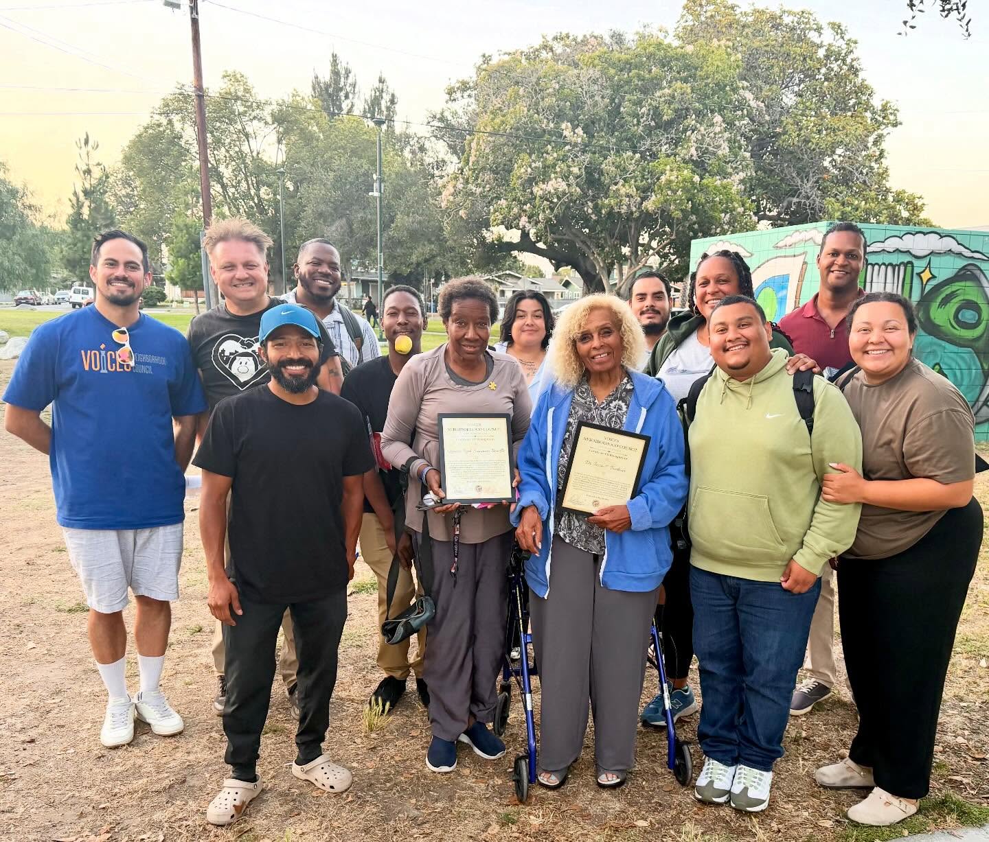 This past Tuesday, Voices Neighborhood Council was proud to recognize Queenii Ruth and Dr. Jessie C. Barbour for their dedication, leadership, and service to our community. Thank you both for continuing to uplift and empower South LA. 💙
.
.
El martes pasado, el Consejo del Barrio de Voices se enorgullece de reconocer a Queenii Ruth y a la Dra. Jessie C. Barbour por su dedicación, liderazgo y servicio a nuestra comunidad. Gracias a ambos por seguir elevando y empoderando al sur de Los Ángeles. 💙
#VoicesNeighborhoodCouncil #SouthLA #CommunityLeadership #CommunityService #CommunityEmpowerment