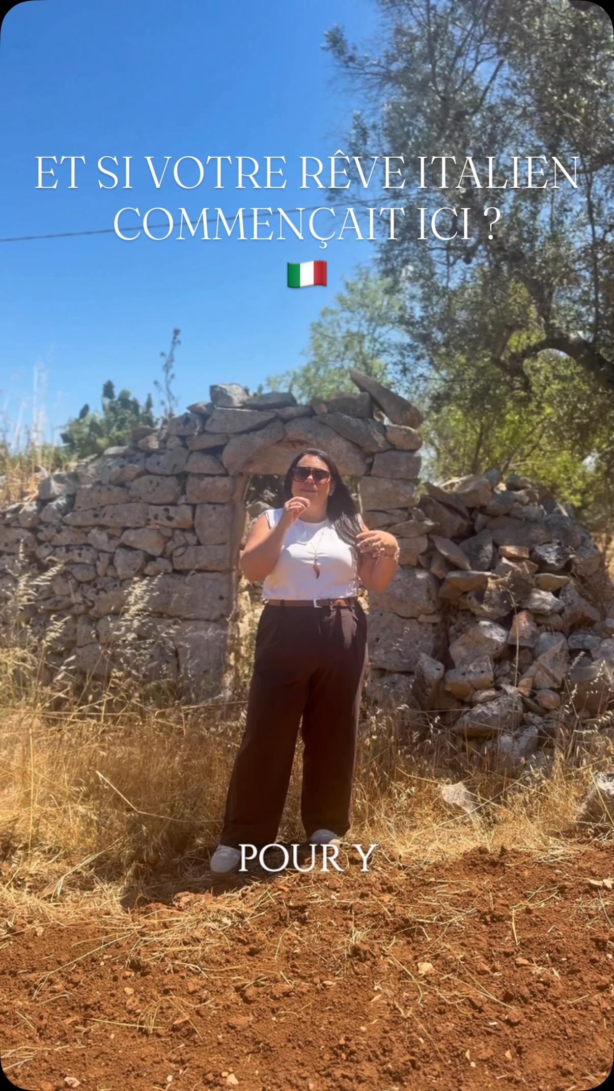 Fermez les yeux…
Imaginez un lieu où chaque pierre raconte une histoire.
🌿 Une oliveraie.
✨ Deux trulli authentiques.
☀️ Le soleil des Pouilles.
Aujourd’hui, ce n’est qu’une idé.
Demain, cela pourrait être votre plus beau rêve devenu réalité.
Vous rêvez de posséder un coin de paradis dans le sud de l’Italie ? Cette propriété pourrait être votre prochain coup de cœur.
📍 Francavilla Fontana – Pouilles, Italie
🤌🏼27.000€
💬 Écrivez « TRULLI » en commentaire pour recevoir toutes les informations, photos et détails de cette opportunité.
📲 Enregistrez cette vidéo et partagez-la avec une personne qui rêve de vivre ou d’investir dans les Pouilles.
#Pouilles #Trulli #Italie #francavillafontana