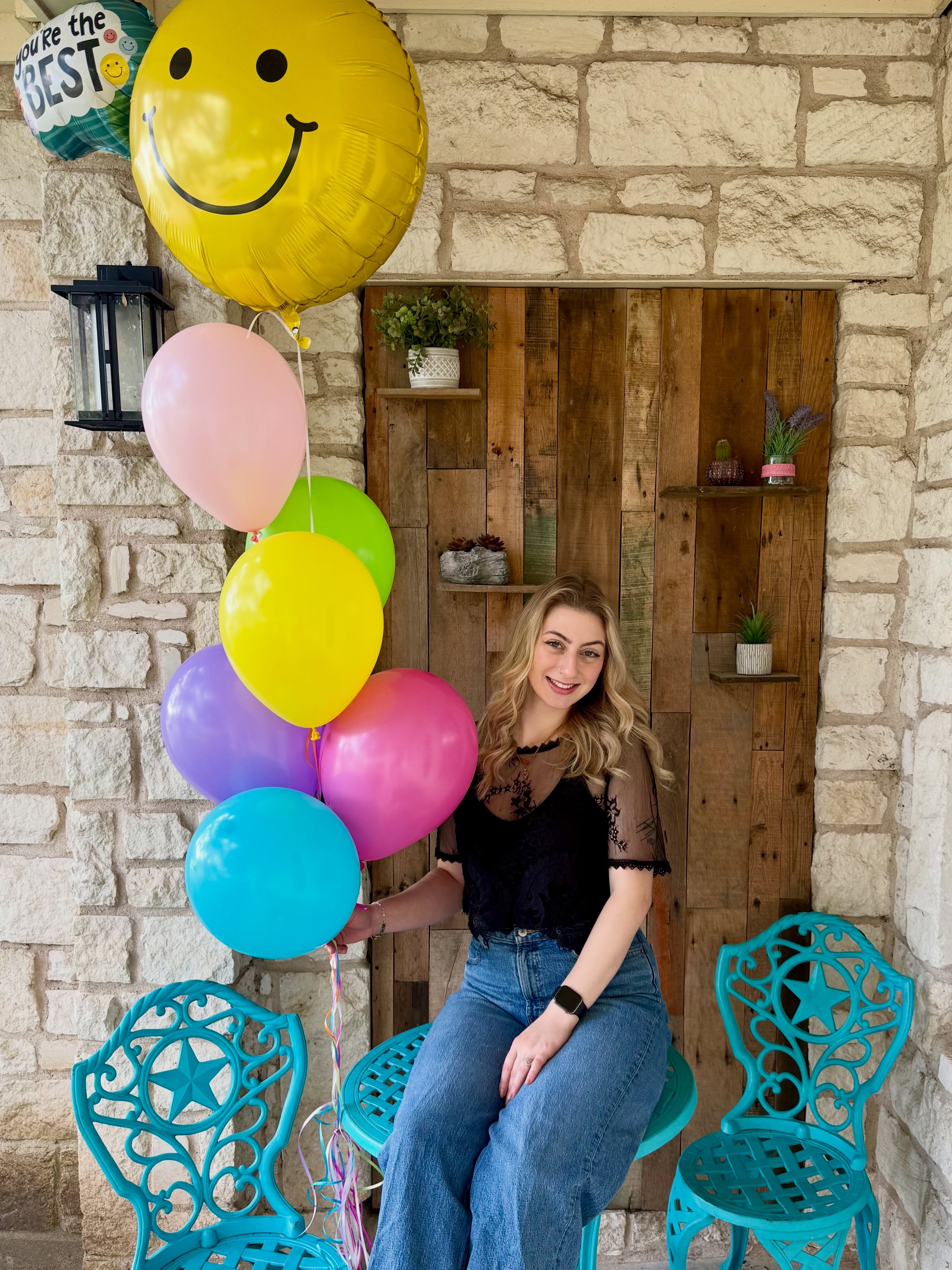 Congratulations Kendall on reaching your Platinum stylist status 🎉 We are truly proud of you and excited to see your growth in the art of hair! Your passion and creativity motivate us, and we enjoy watching you confidently do what you love behind the chair. We feel grateful to have you as part of our team. 🥳💜🌟