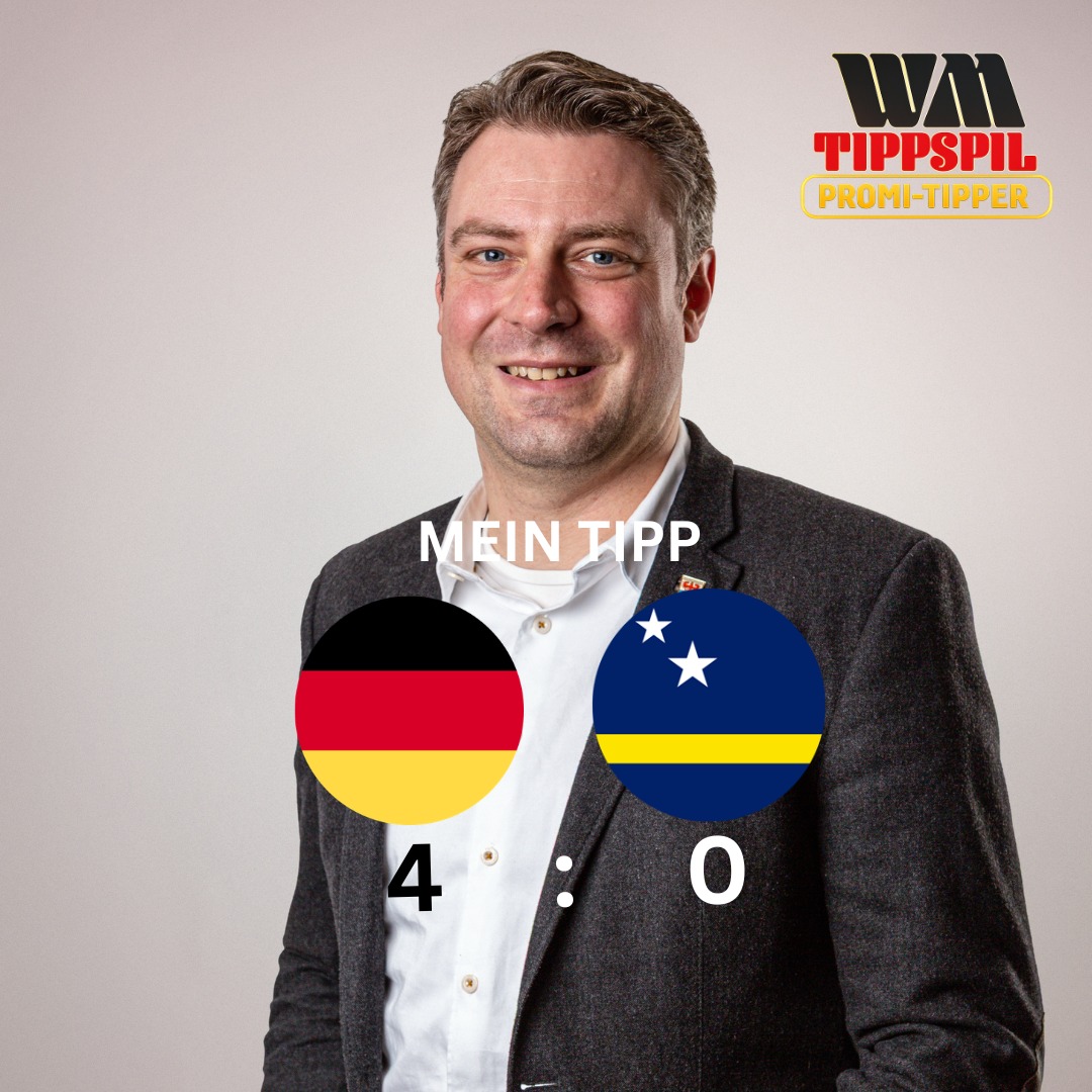 🎯 Promi-Tipp-Check: Bürgermeister lassen es krachen
Unsere BGMs zeigen keine Zurückhaltung. Andreas Amann tippt Deutschland mit 5:0, Thomas Herker legt sogar noch einen drauf: 6:0. Eine Nummer kleiner tipp Benjamin Bertram Pfister – er sieht es mit 4:0 ähnlich wie unsere Profis von Familie Fussball und philojov, aka Johannes Baumann, die ebenfalls auf einen klaren deutschen 4:0 Sieg setzen.
Aber Vorsicht: An den Promis sollte man sich aktuell (noch) nicht orientieren. Nach den ersten Spielen landen weder die Bürgermeister noch der Landrat unter den Top 10. Ausnahme: Bürgermeister Johannes Baumeister aus Scheyern hat das Tippglück bis jetzt eher auf seiner Seite – mit 7 Punkten belegt er aktuell (mit anderen 30 Tipper:Innen) den Platz 11.
Die Aufholjagd läuft. Updates und weitere Tipphilfen im Blog - siehe Bio.