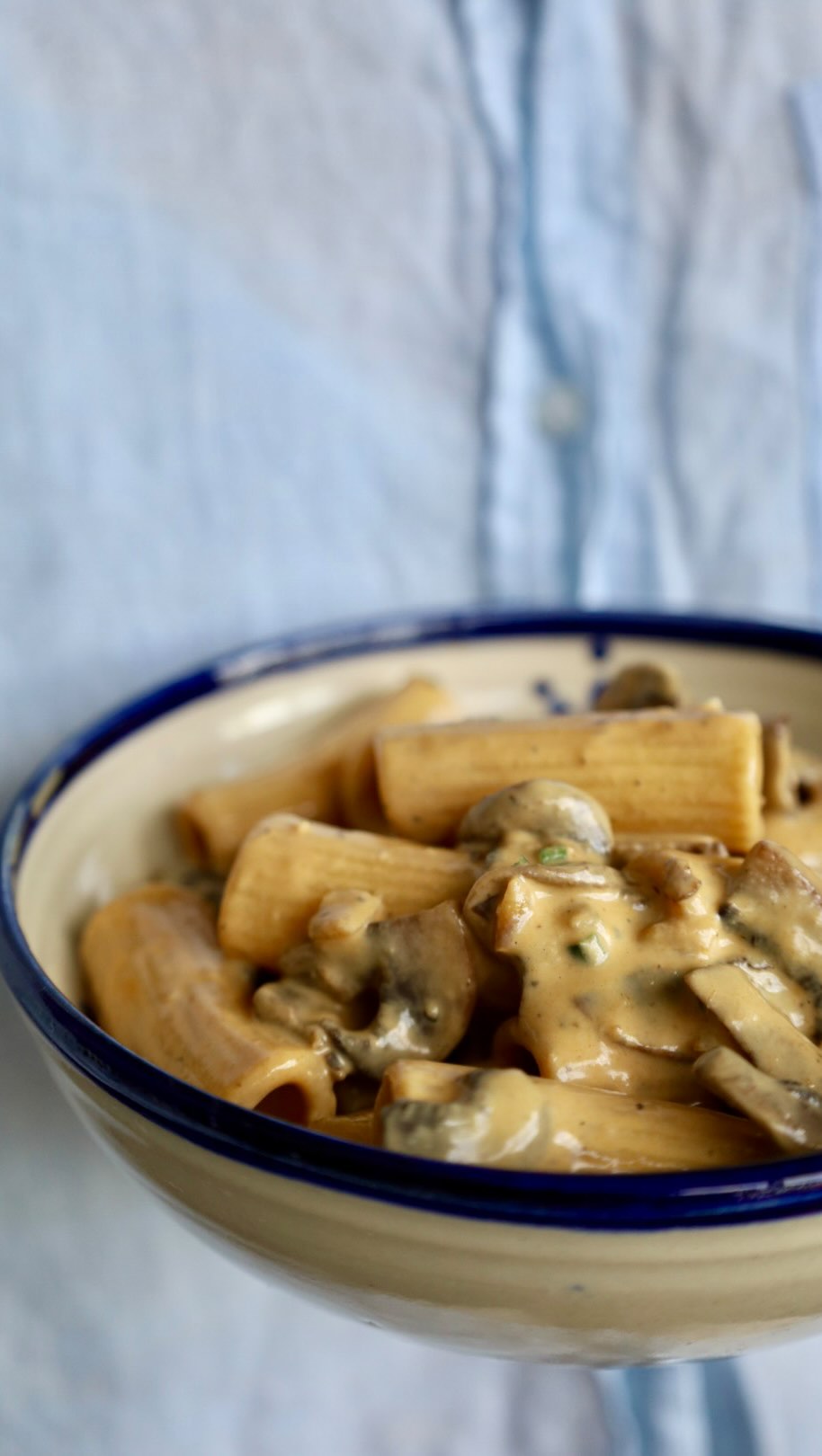 Creamy Cordyceps Mushroom Pasta
A wonderful dish to make for Father’s Day!
For 2 portions:
200g chestnut or portabellini mushrooms, sliced
1/2 cup raw cashews
1 - 2 cloves of garlic, finely sliced or diced
1 tbsp olive oil
1/2 onion, finely chopped or sliced
2 tsp chopped, fresh chives
1 heaped tbsp nutritional yeast
2 tsp @soaringfreesuperfoods cordyceps mushroom powder
180g dried pasta of choice
Sea salt and black pepper, to taste
INSTRUCTIONS
Boil the water for the pasta (don’t forget to salt the water), boil the kettle and heat a deep pan to make the sauce.
Pour boiling water over the cashews and let them soften for 10 minutes. Make sure they are covered completely with water.
Add the pasta once the water is boiling and cook according to packaging instructions. Reserve one cup of the pasta water when draining the pasta.
Pour a tablespoon olive oil into the heated pan. Add the onions and saute for about 8 minutes until translucent.
Add the garlic and the sliced mushrooms to the pan and fry for another 8 - 10 minutes or until the mushrooms are lightly caramelised and have shrunken in size.
While the mushrooms are frying drain the cashews and transfer them to a high-speed blender, along with 1/2 cup fresh water. Blend until the sauce is completely smooth.
Once the mushrooms are cooked sprinkle in the nutritional yeast and season with sea salt and black pepper.
Pour the cashew cream and 1/2 cup of the reserved pasta water into the mushrooms. Cook for a couple minutes. Remove the pan from the heat and stir in the cordyceps mushroom powder and chives. Add more pasta water if the sauce is too thick.
Next, add the cooked pasta and mix to coat all over. Add more water if so required.
Serve with additional chopped chives and black pepper.
#pastarecipe #mushroompasta #creamymushroompasta #cordyceps #cordycepsrecipes