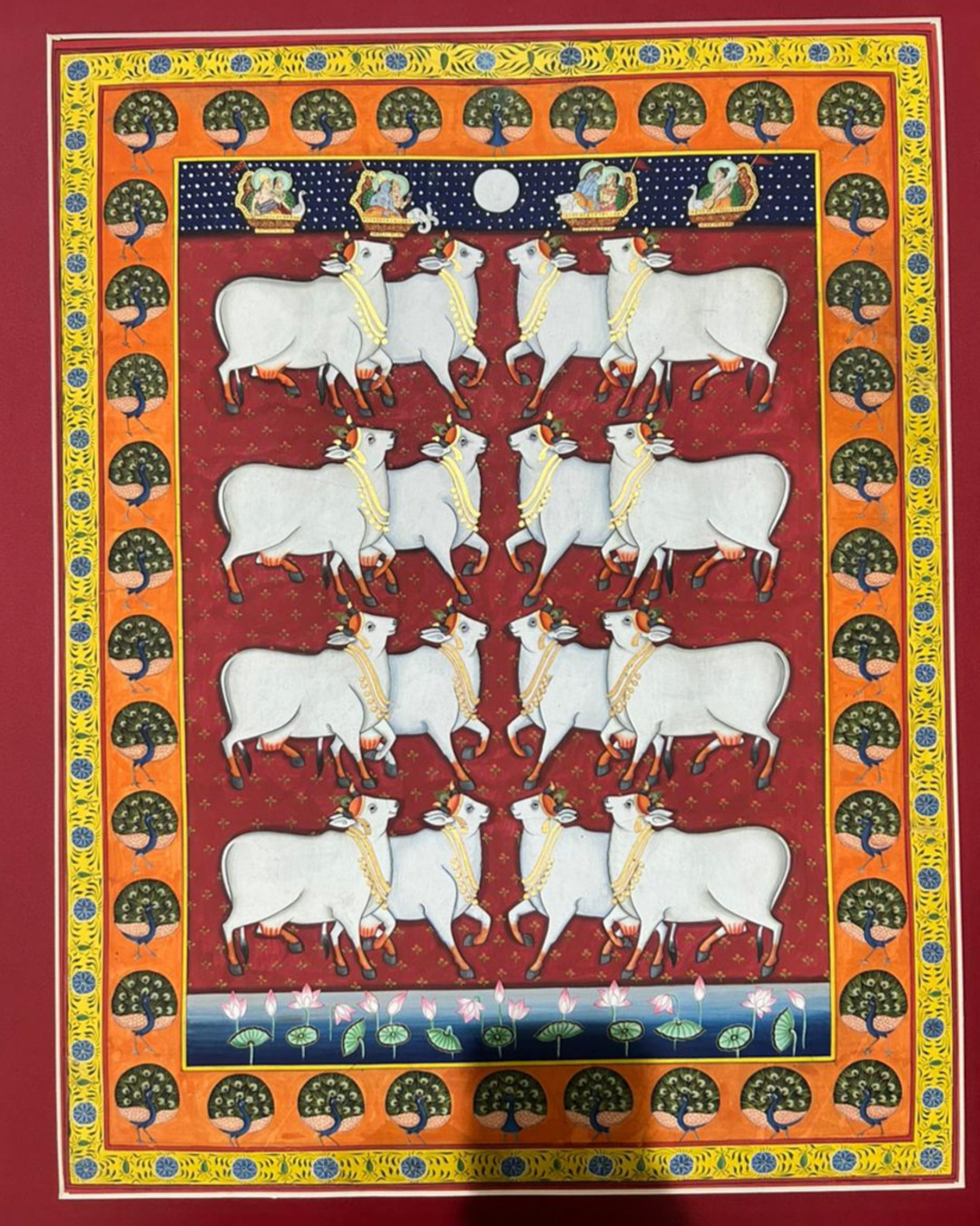 धेनुशोभा (Radiance of the Cow) — handmade Pichwai painted with traditional natural pigments. A beautiful way to bring purity, prosperity and Vastu harmony to your east/southeast wall. Size: 22 x 30 in. Link in Bio
#Vishvakrit #PichwaiArt #Vastu #HomeDecor #HandmadeArt #ArtCollectors #RadianceOfTheCow