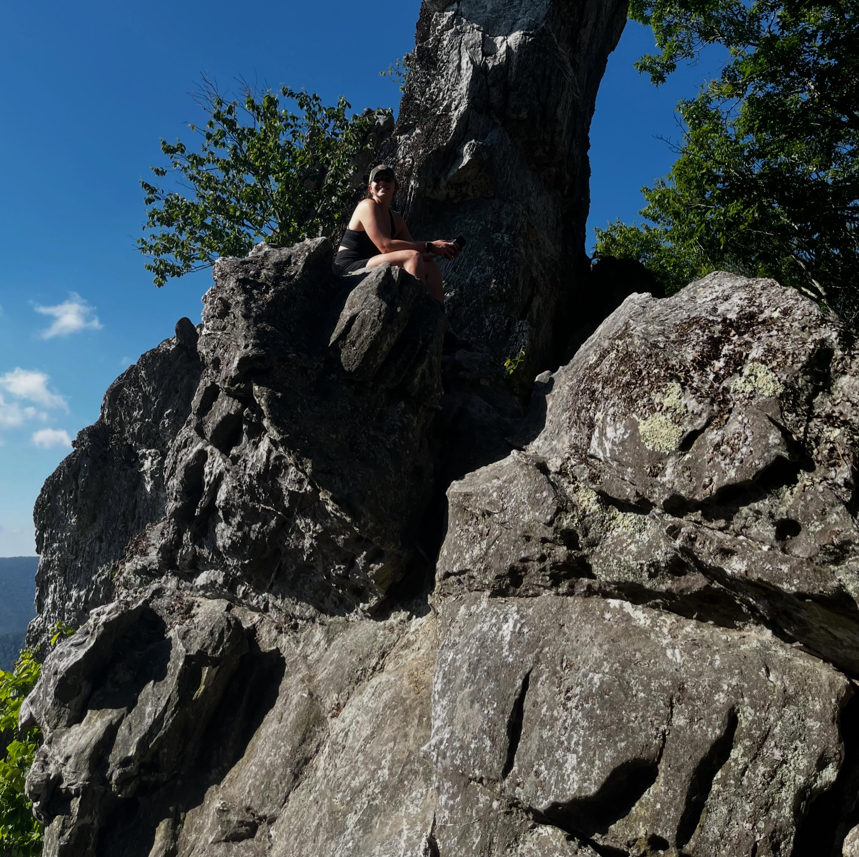 Steps to Serve MADE IT! All 7 peaks in less than 24 hours!!!! Make their steps count! Sponsor their hard work and DONATE HERE: https://connect.clickandpledge.com/w/Form/c9df85f2-bf92-49f9-a335-00d603a4b350 #communitystrong💪 #investinginchildren #roanokehiking