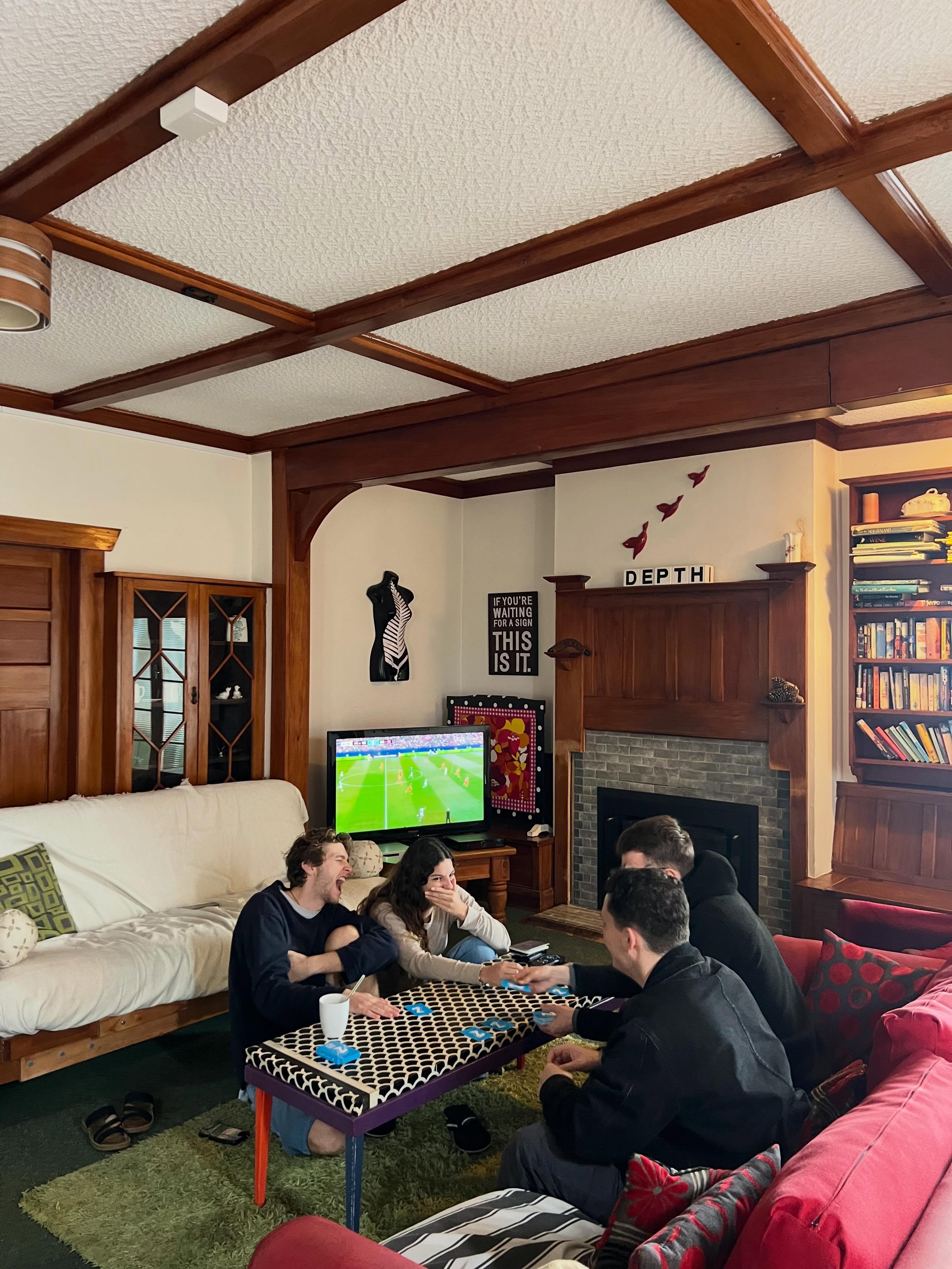 World Cup, card games & good company 👭 ⚽️ 🃏
Don’t forget we are running dorm bed specials at the moment while the World Cup is on! The link to book is in our bio 🦆
