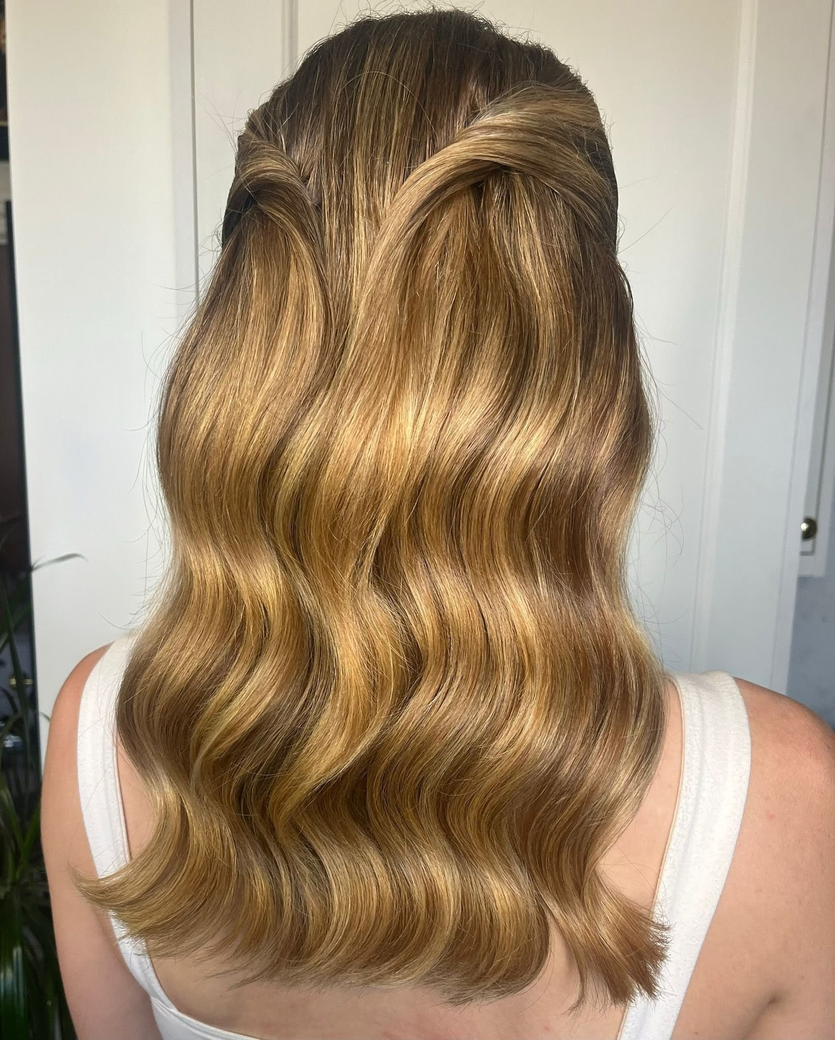 Counting down the days until I recreate this on my bride in October…. Eeeek!!!