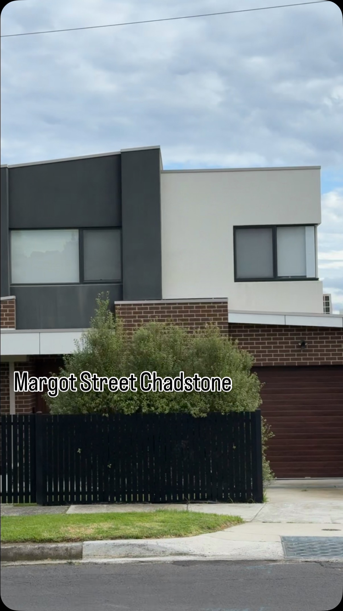 One project taking shape. Many more brought to life.
Margot Street, Chadstone is currently under construction, joining a collection of homes we’ve proudly designed across Melbourne. Looking back at where we’ve been while building what’s next.
#designportfolio #MelbourneArchitecture #CustomHomes #ResidentialDesign #chadstone