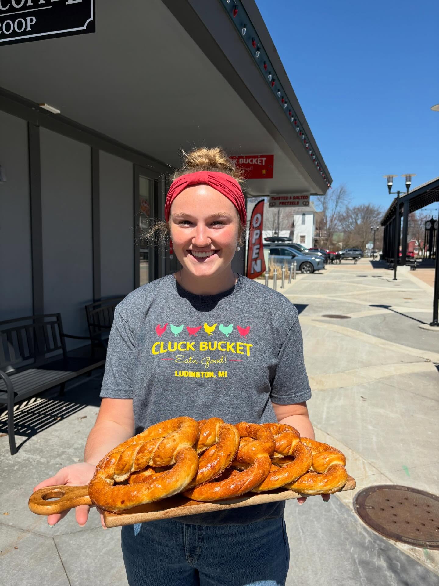 Happy Thursday!! ☀️ We’re open and ready to serve you from 10:30 AM–8:00 PM!
📣 Wings are back this Friday available while supplies last, so be sure to grab yours before they’re gone!
Hours:
🍗 Cluck Bucket: Friday & Saturday | 10:30-8
☕ Coffee Coop: Friday & Saturday 8-5 | Sunday 8-2
Stop in and see us we can’t wait to serve you!🤍
#weekend #wings #coffee #pretzel #cluckbucket