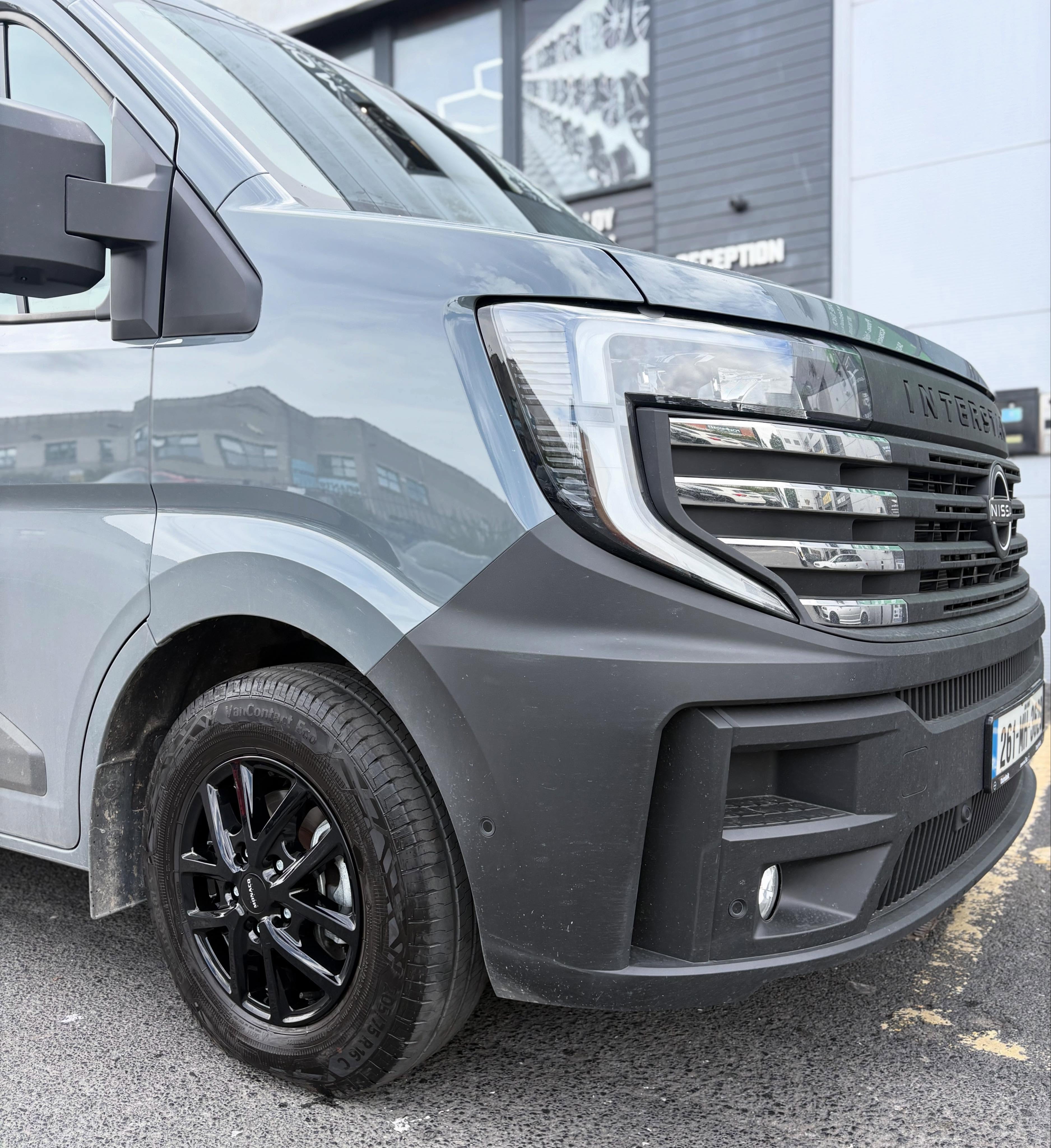 Nissan Interstar in for 16” load rated Monaco alloys wrapped in conti rubber🔥