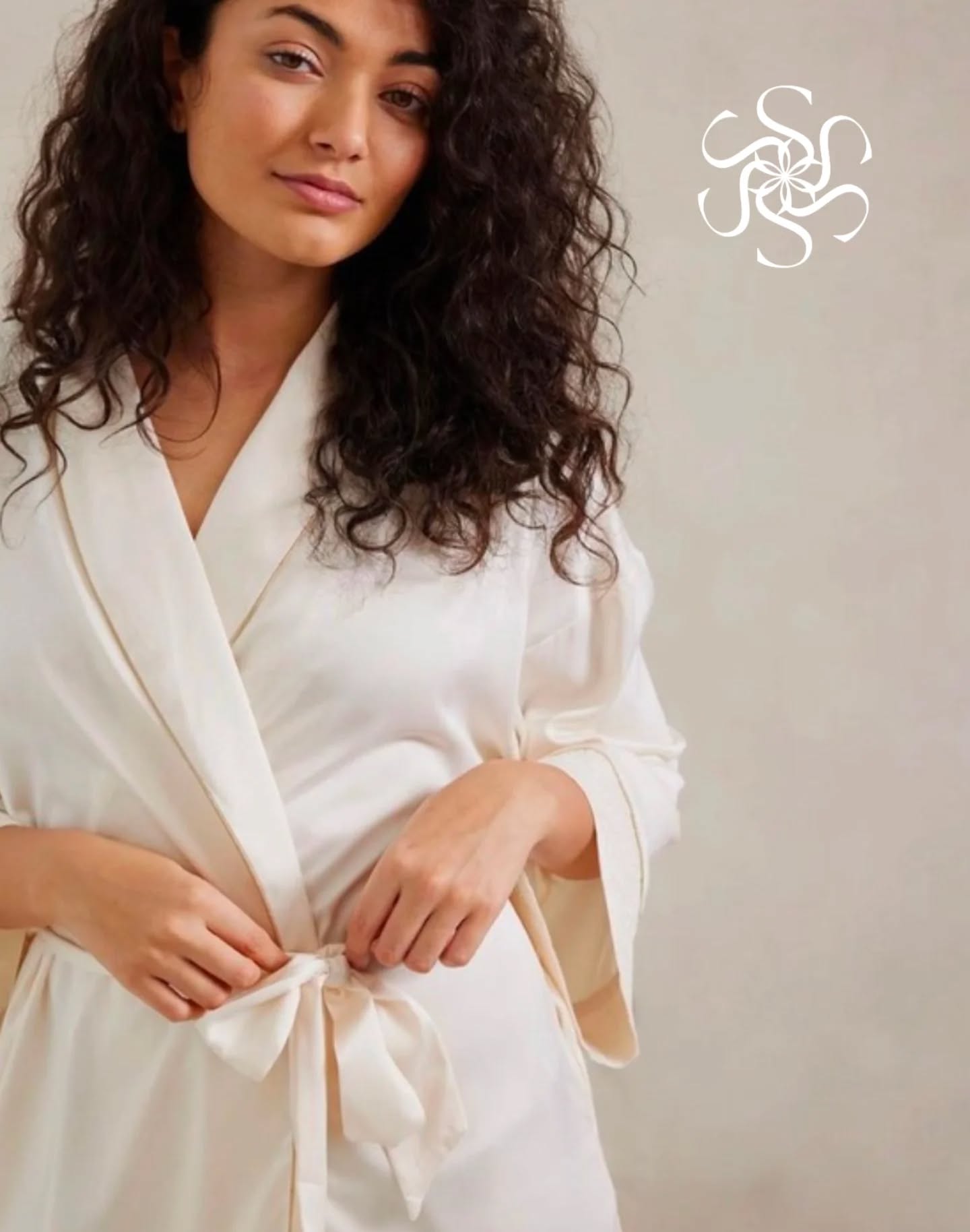 We've just launched our new nightwear collection from Chelsea Peers. Made from recycled materials this collection is perfect for the summer months and easy to pack and pop in your suitcase. See it in-store now.
Salt and Steel is an independent lifestyle store in the Cotswolds, bringing together curated homeware, unique gifts, jewellery, natural pet products, sustainable fashion and wellbeing products from carefully selected independent brands.
#chelseapeers #nightwear #thecotswolds #saltandsteeluk