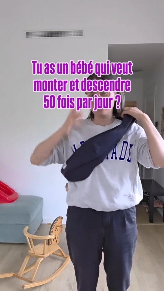Un des petits derniers de Bud & Blossom : Le SWING.
En quelques mots :
- s’utilise dès que bébé tient assis
- Conçu pour le portage sur la hanche
- Compact, léger et facile à transporter
- parfait pour les bébés qui alternent souvent entre les bras et l’exploration au sol
- installation en quelques secondes
💡 Gros plus : sa bretelle large et ergonomique, qui vient mieux répartir le poids et améliore nettement le confort à l’usage.
Si il te fait de l'œil, fais moi 🦢, j ai un code promo à te partager 🤫