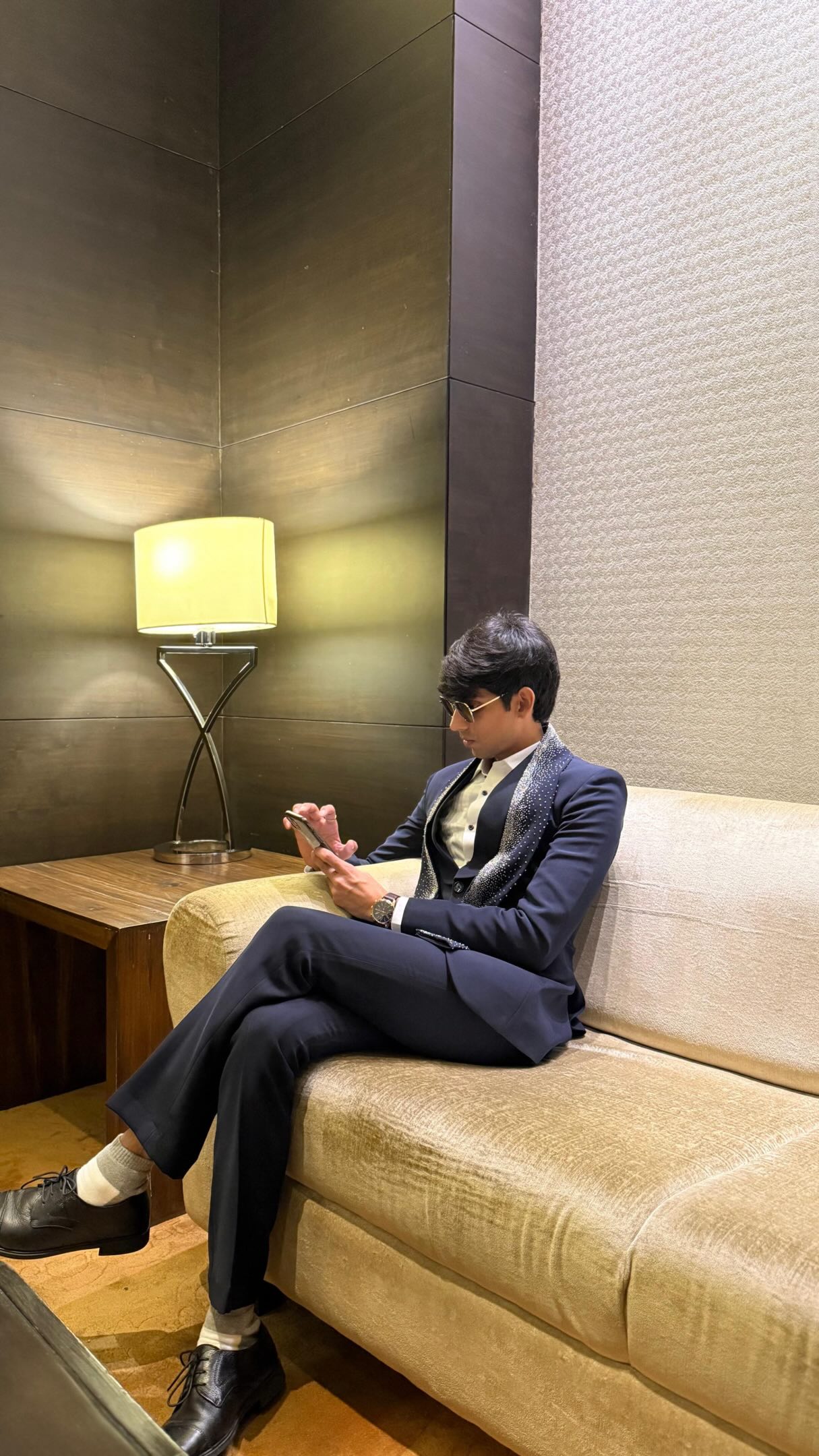 The Luxe Edit ✨
For the moments when ordinary just won’t do. Tailored to stand out, designed to be remembered.
.
.
.
#MohaIndia #MensLuxuryFashion #StatementStyle #CocktailWearMen #LuxuryMenswear
Luxury menswear India, designer blazer for men, cocktail party outfit men, premium men’s fashion India, statement blazer men, wedding guest outfit men, luxury blazer India, contemporary menswear, party wear blazer men, designer clothing for men, men’s fashion Hyderabad, premium occasion wear men, stylish men’s blazer, luxury fashion India, MOHA India